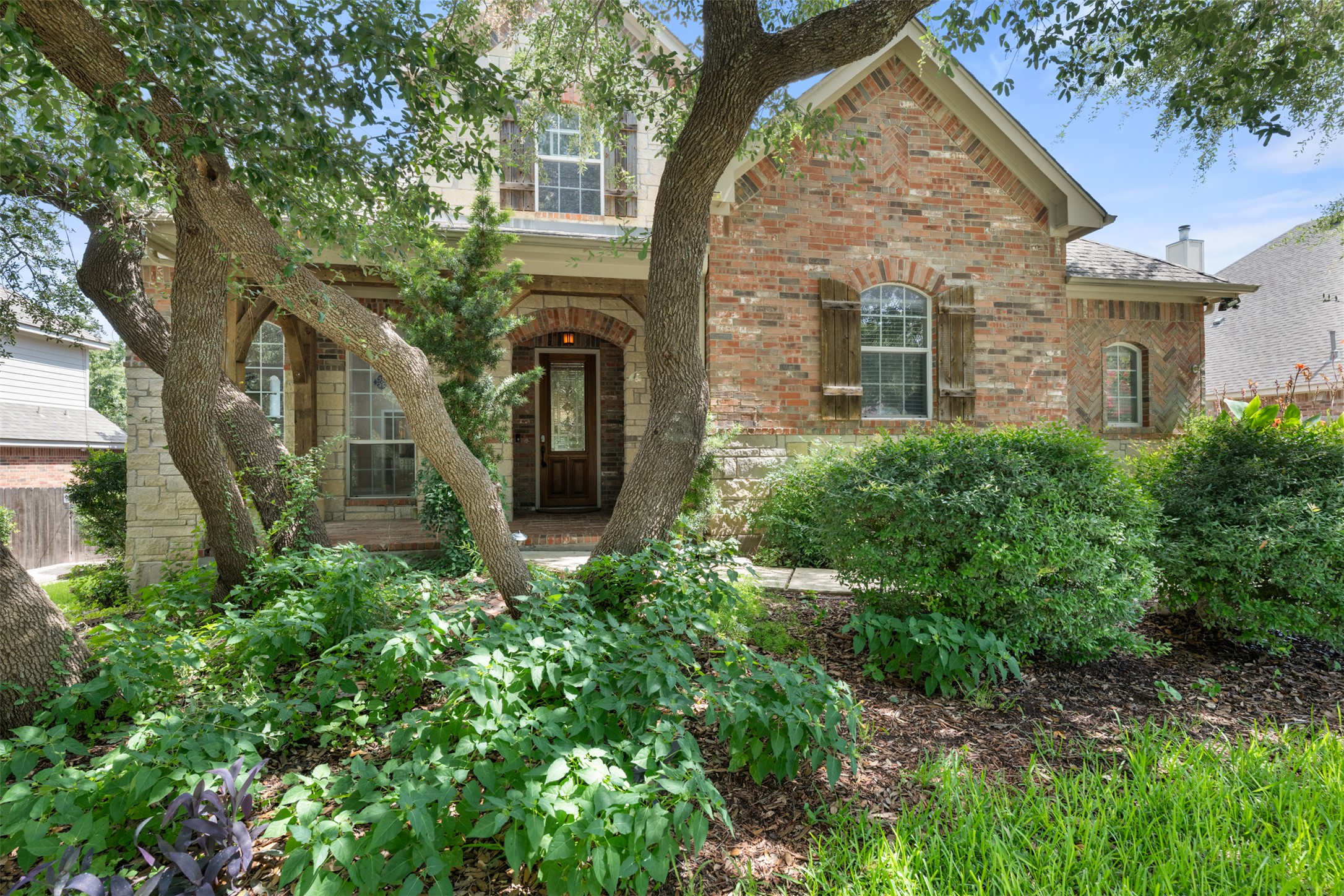 main property photo 2
