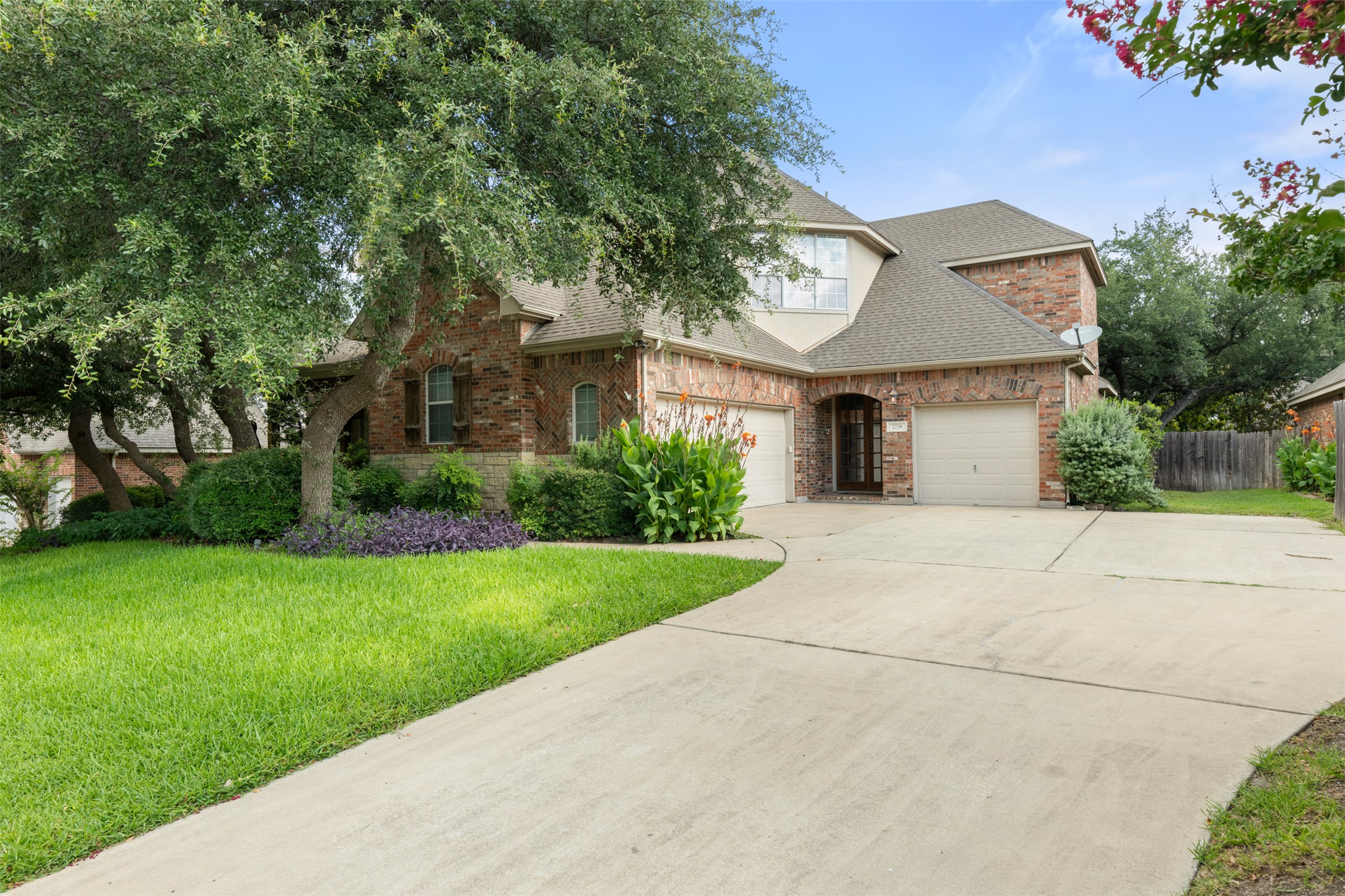main property photo 3