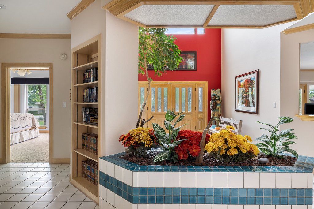 main property photo 14