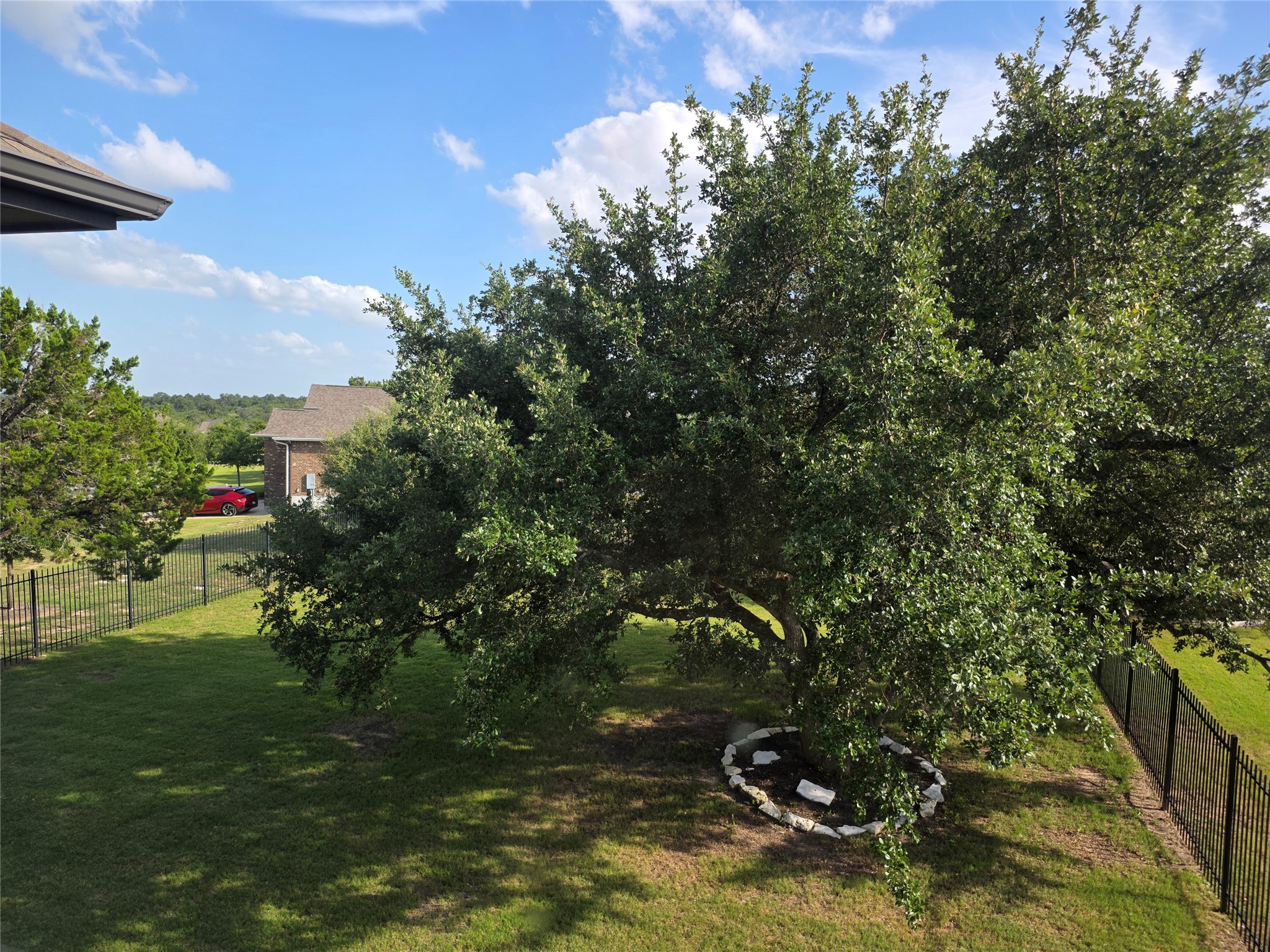 main property photo 30
