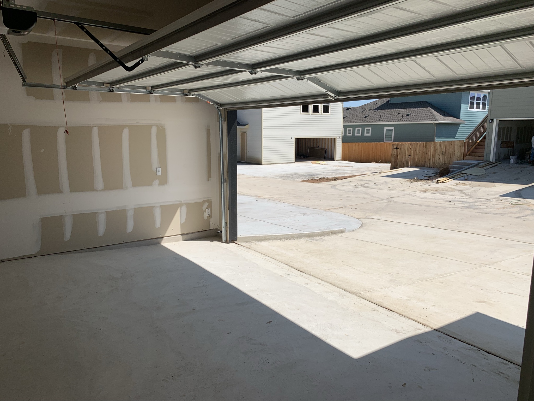 main property photo 10