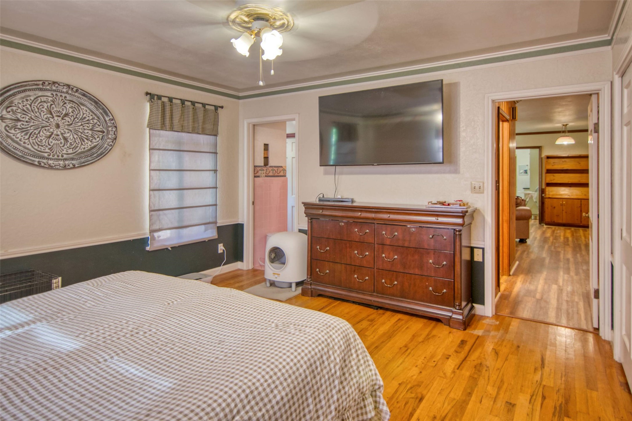 main property photo 17