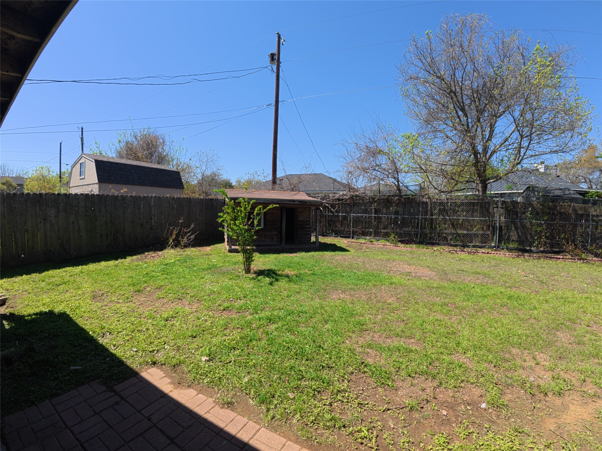 main property photo 15
