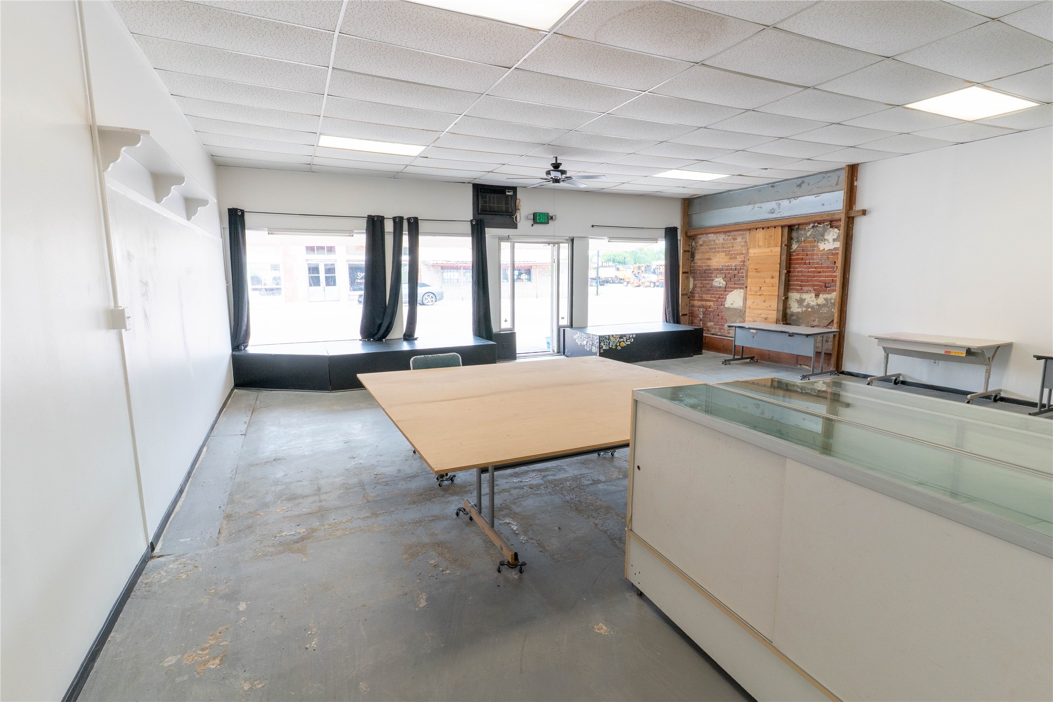 main property photo 33