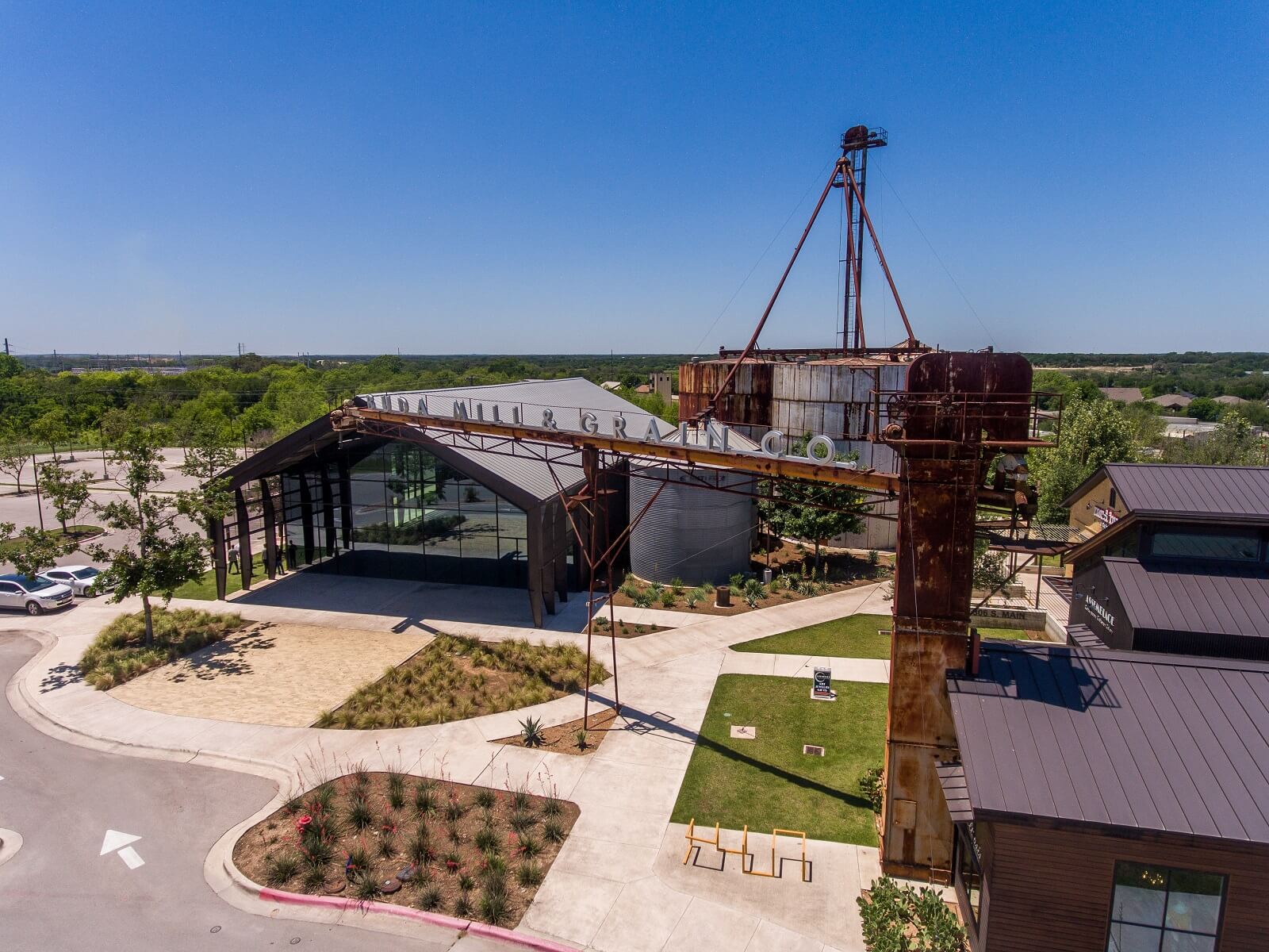 main property photo 4