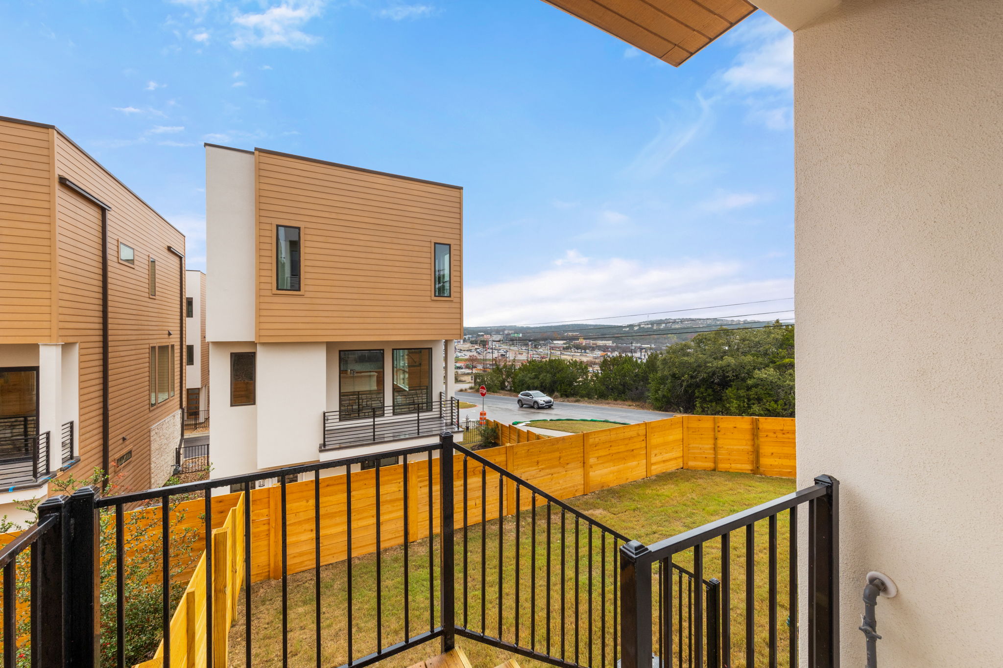 main property photo 38