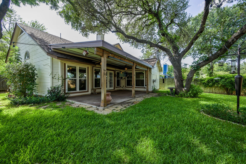 main property photo 36