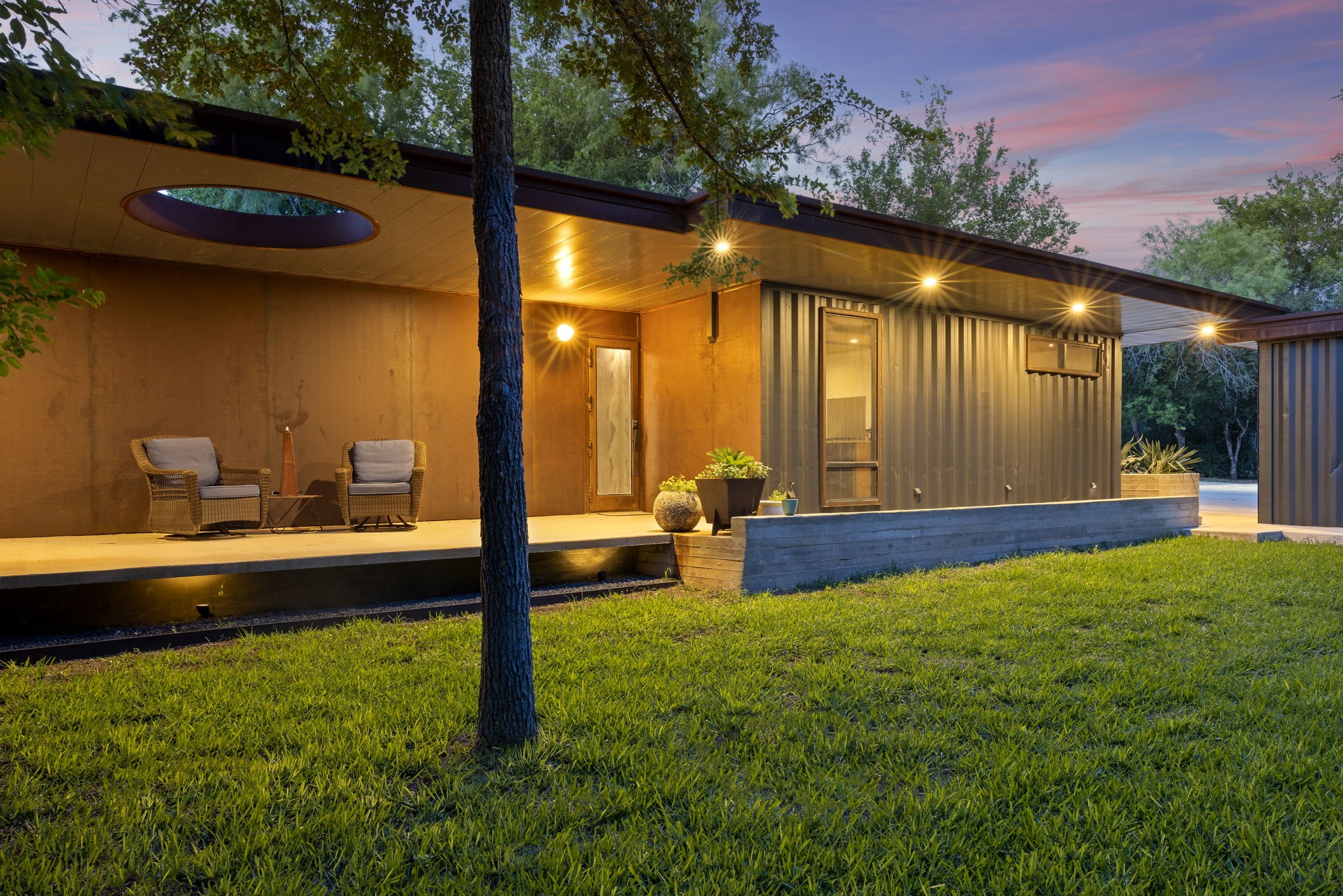 main property photo 12