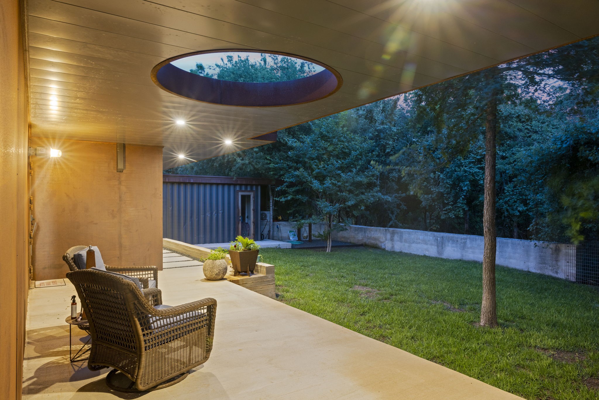 main property photo 14