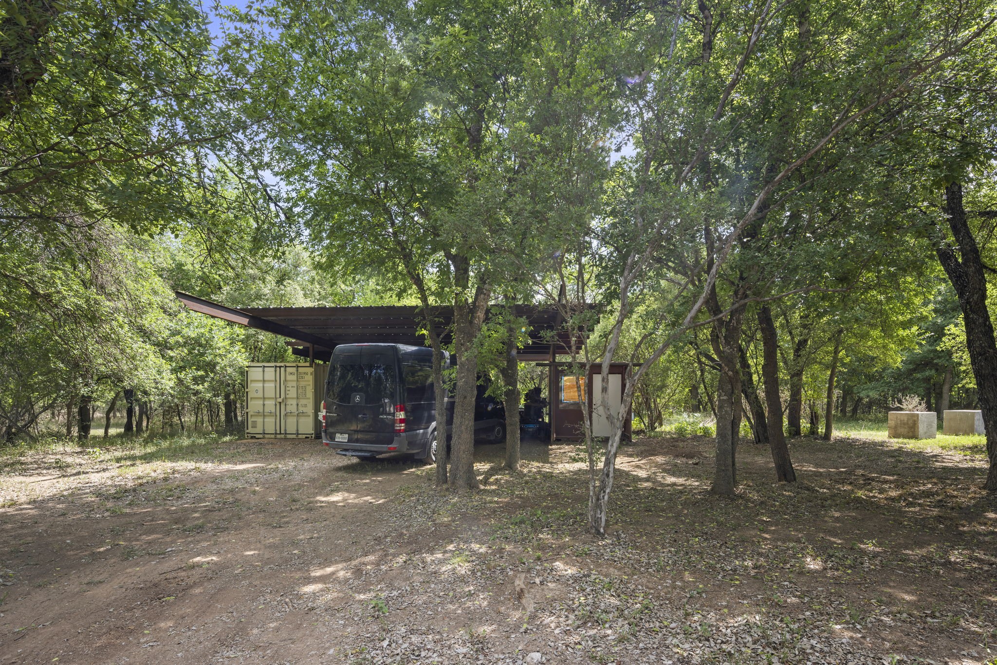 main property photo 24