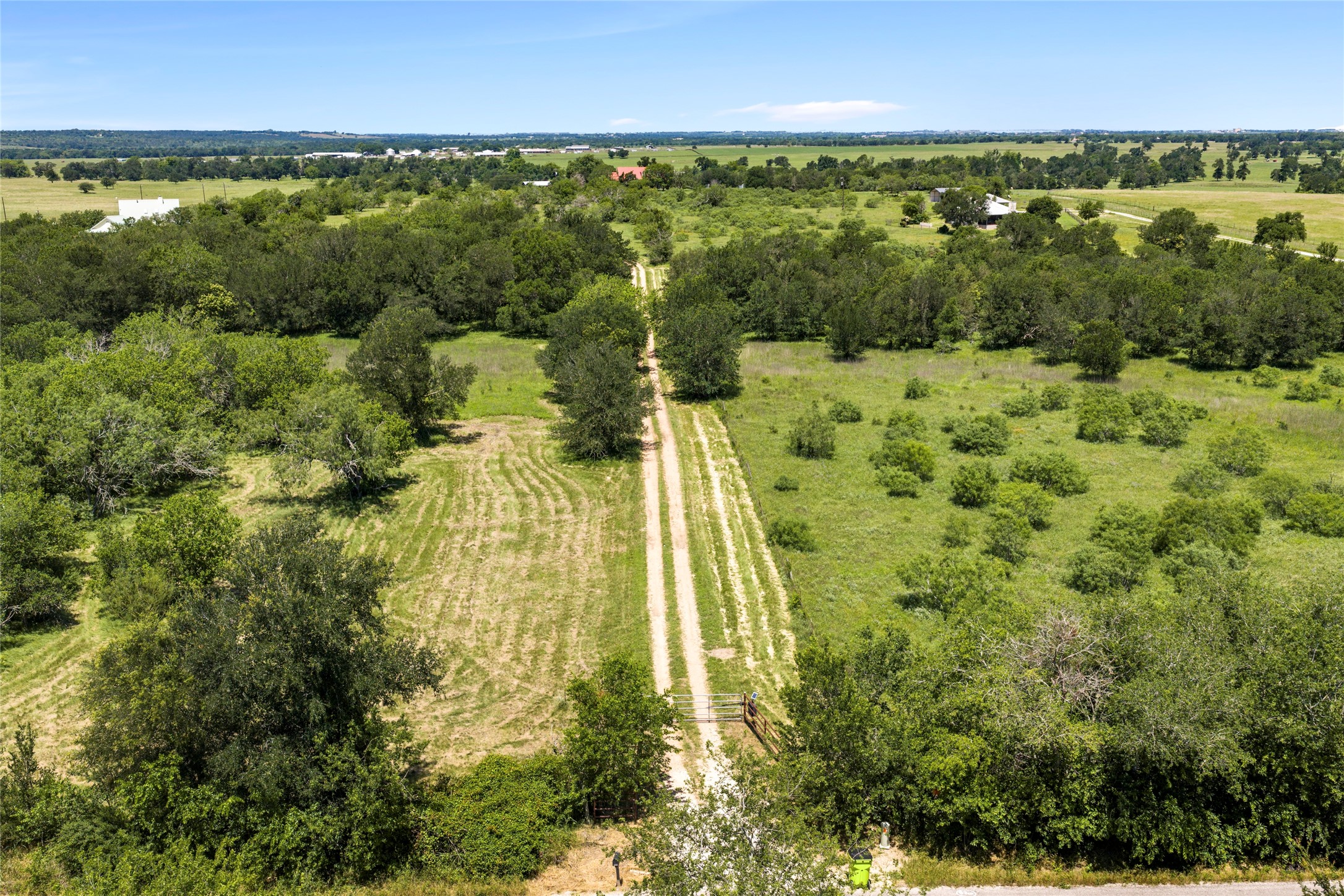 main property photo 34