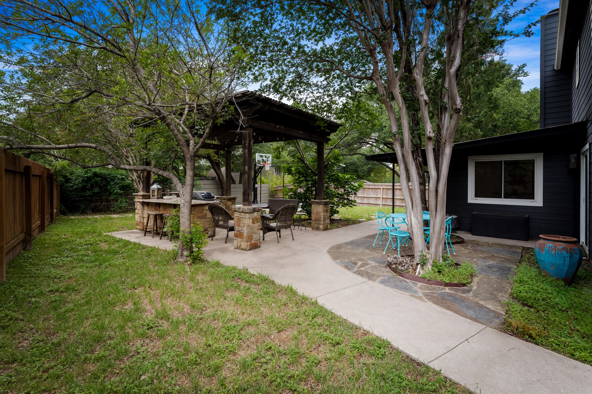 main property photo 26
