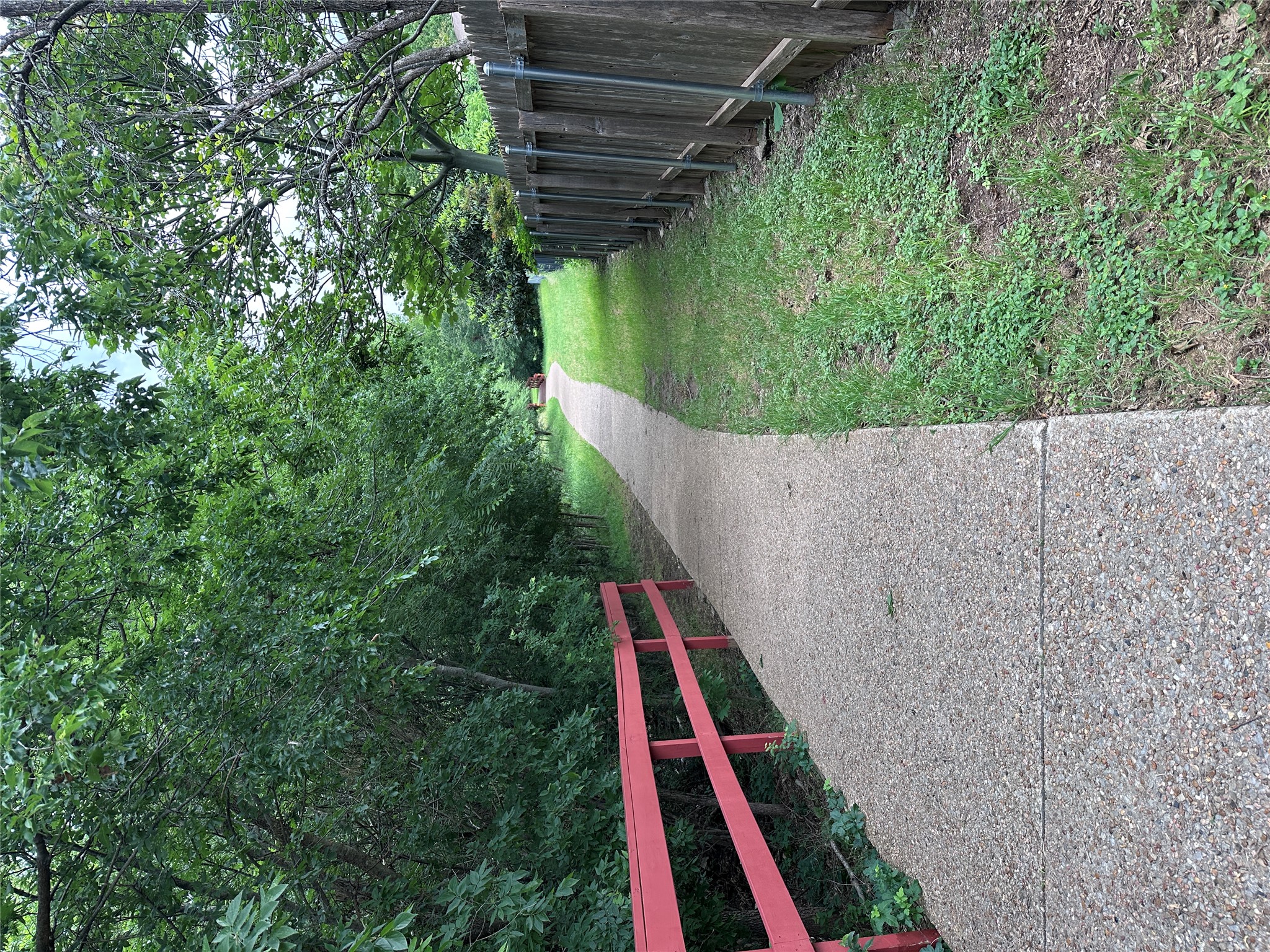 main property photo 35
