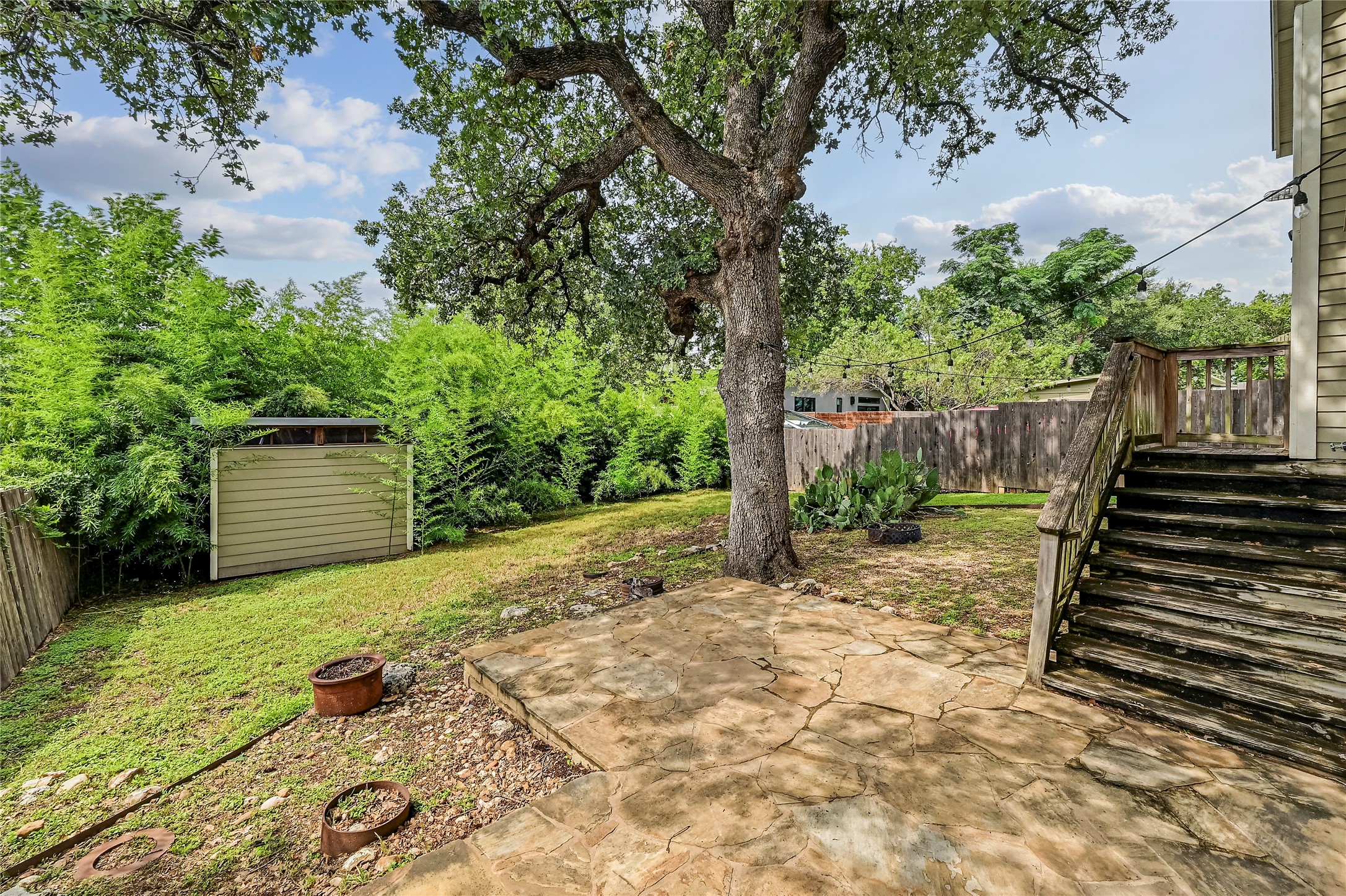 main property photo 20
