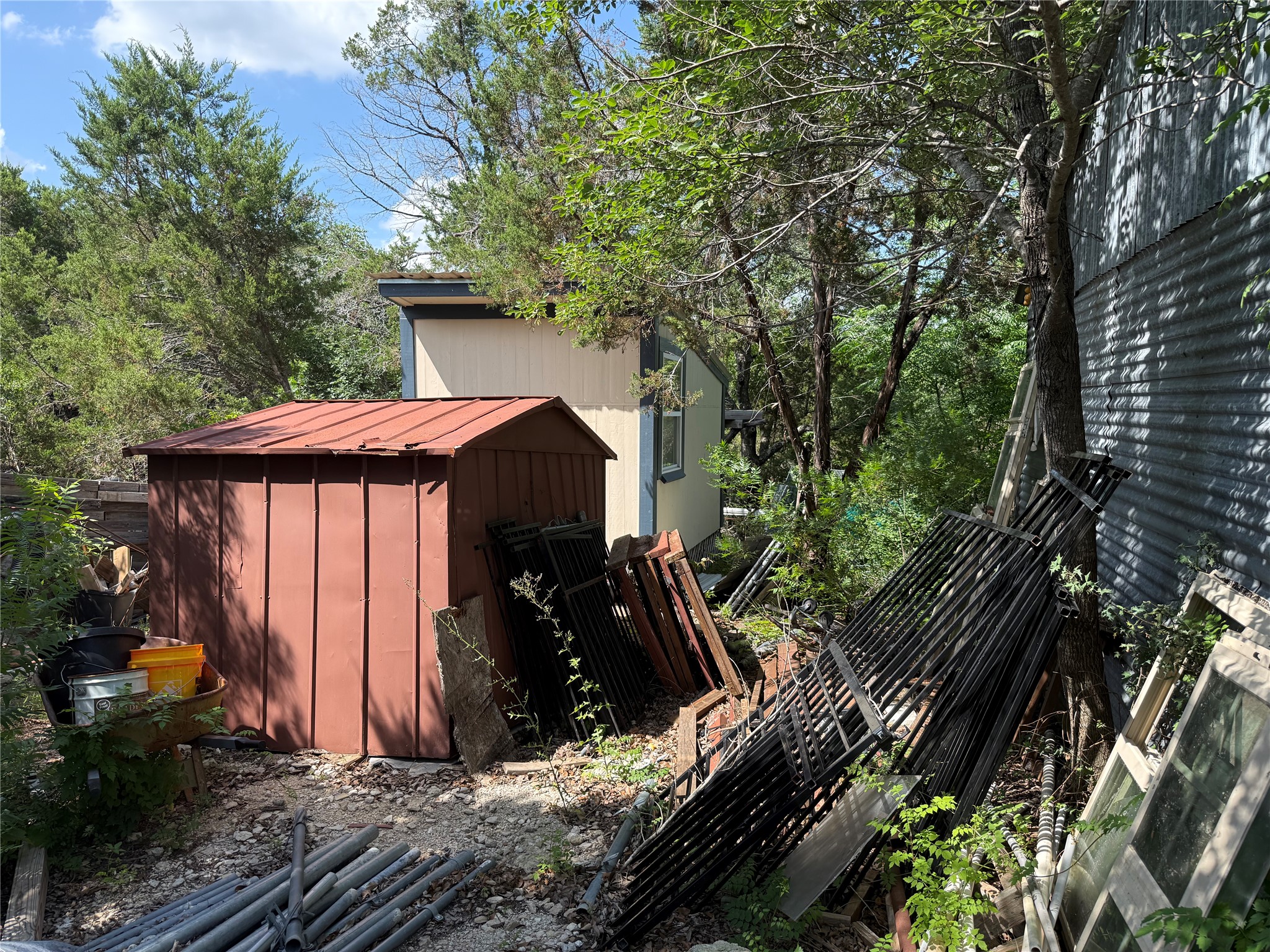 main property photo 9