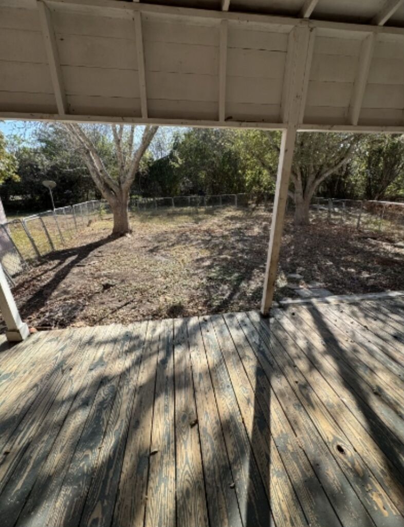 main property photo 17