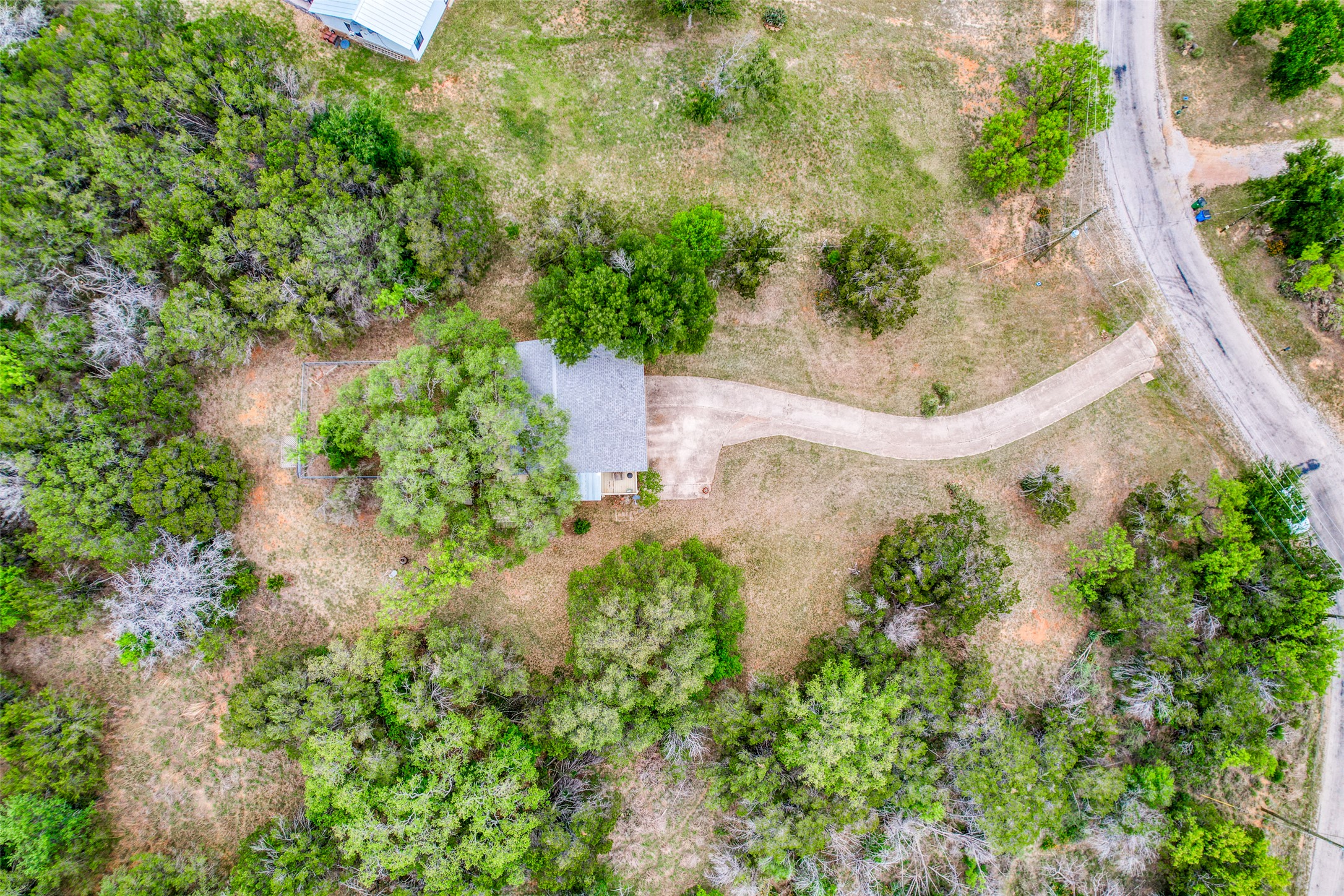 main property photo 23