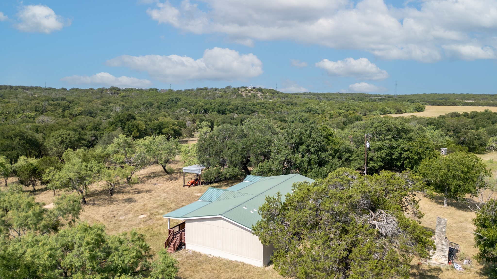 main property photo 30