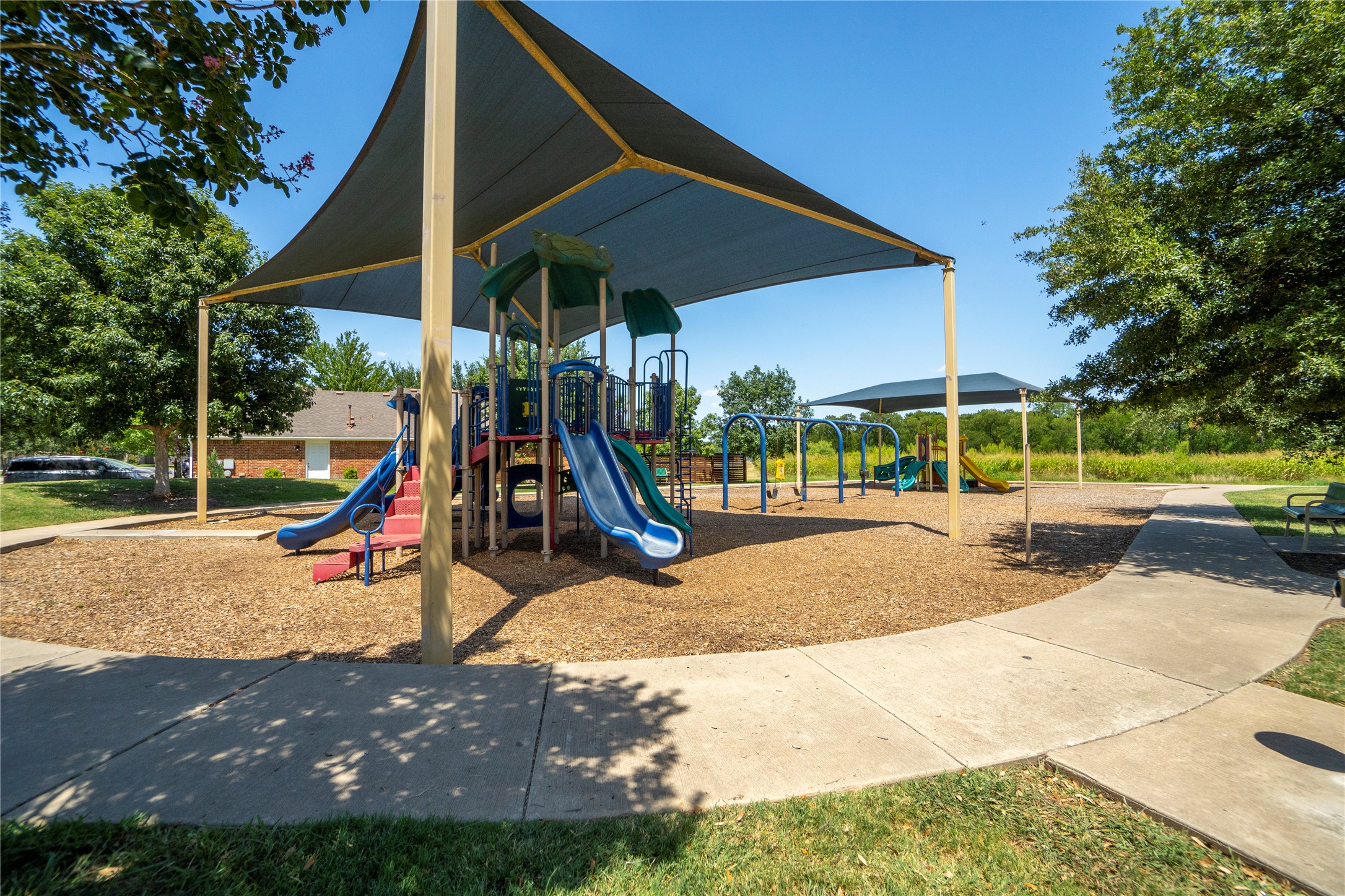 main property photo 36