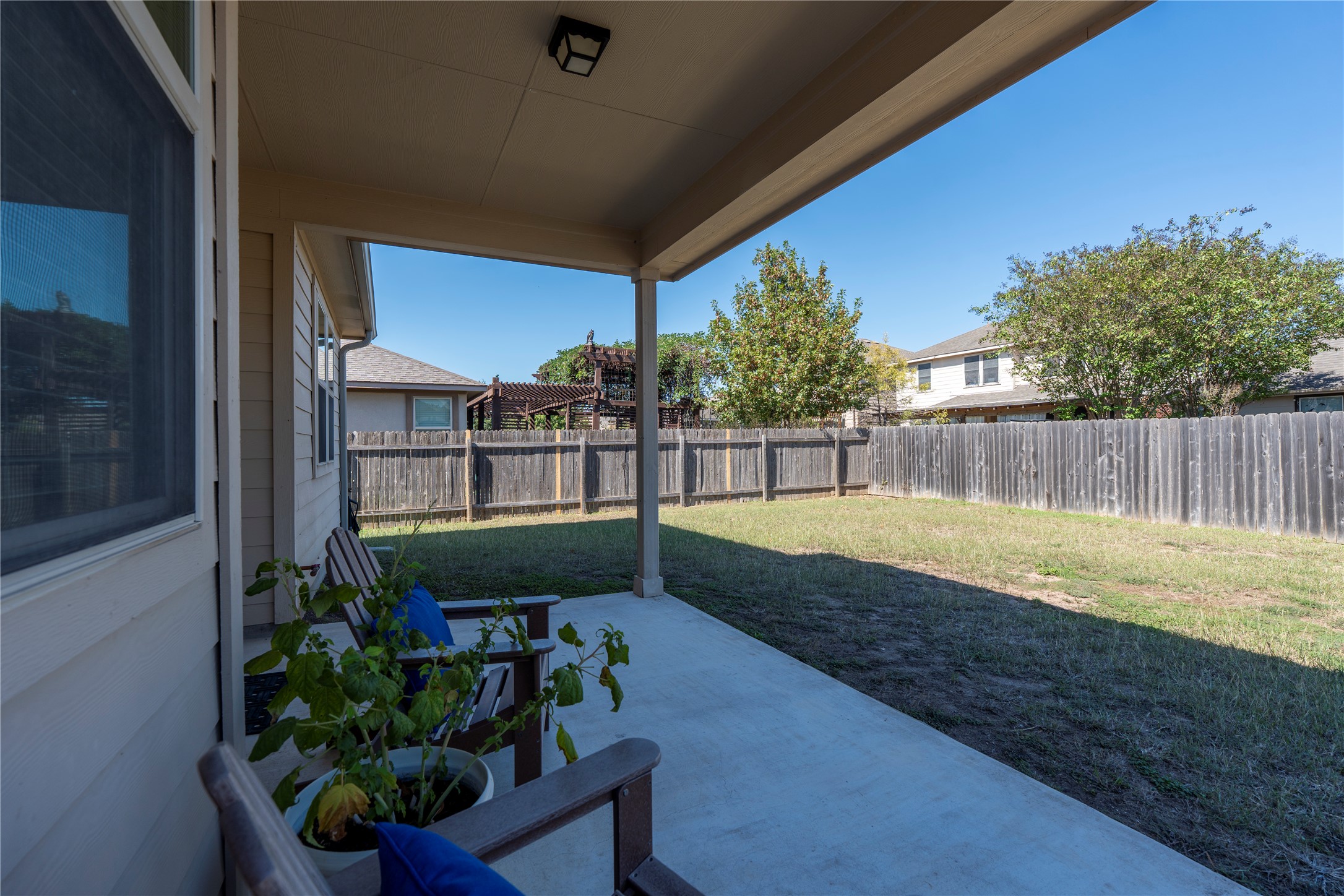 main property photo 38