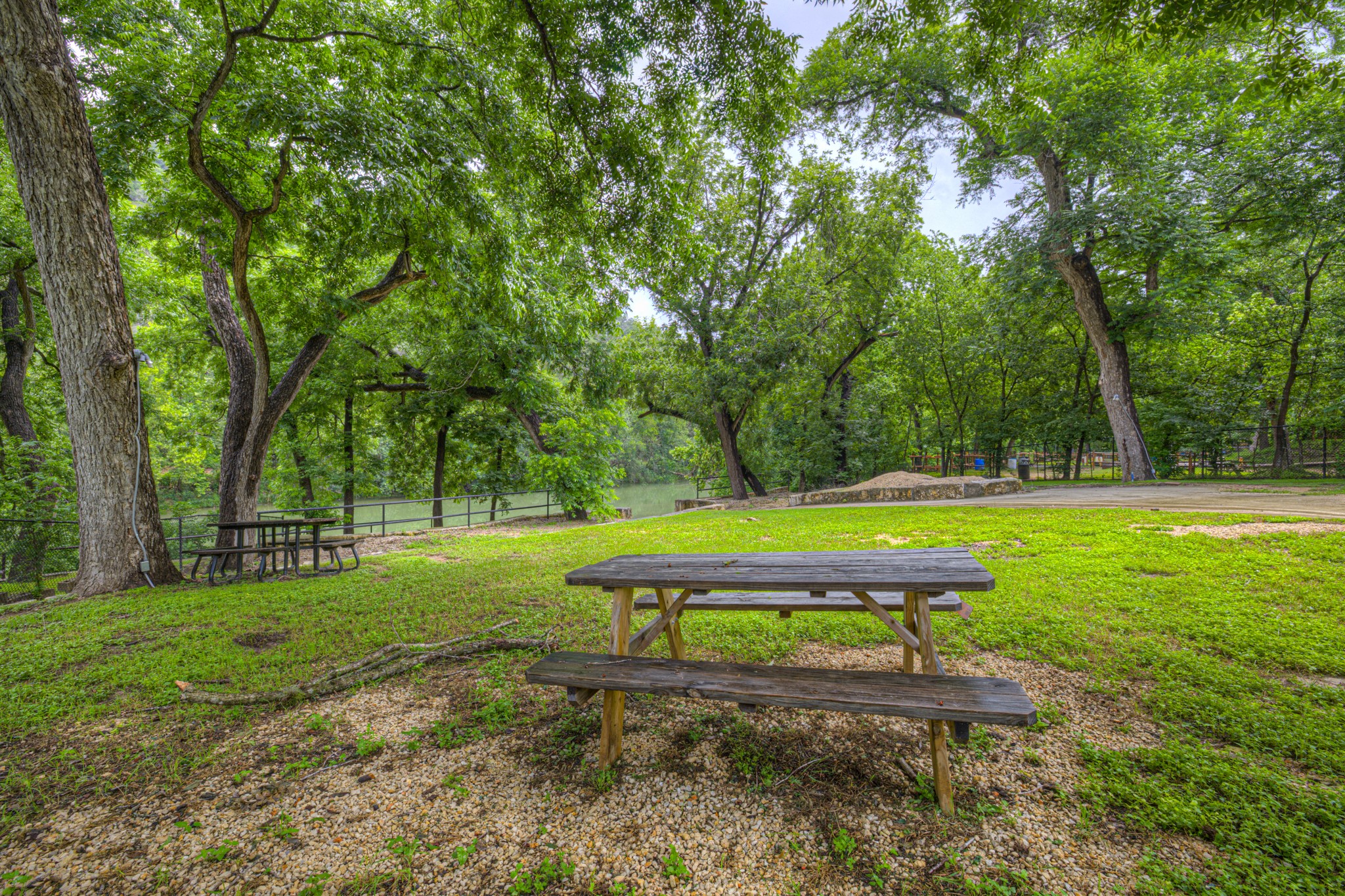main property photo 33