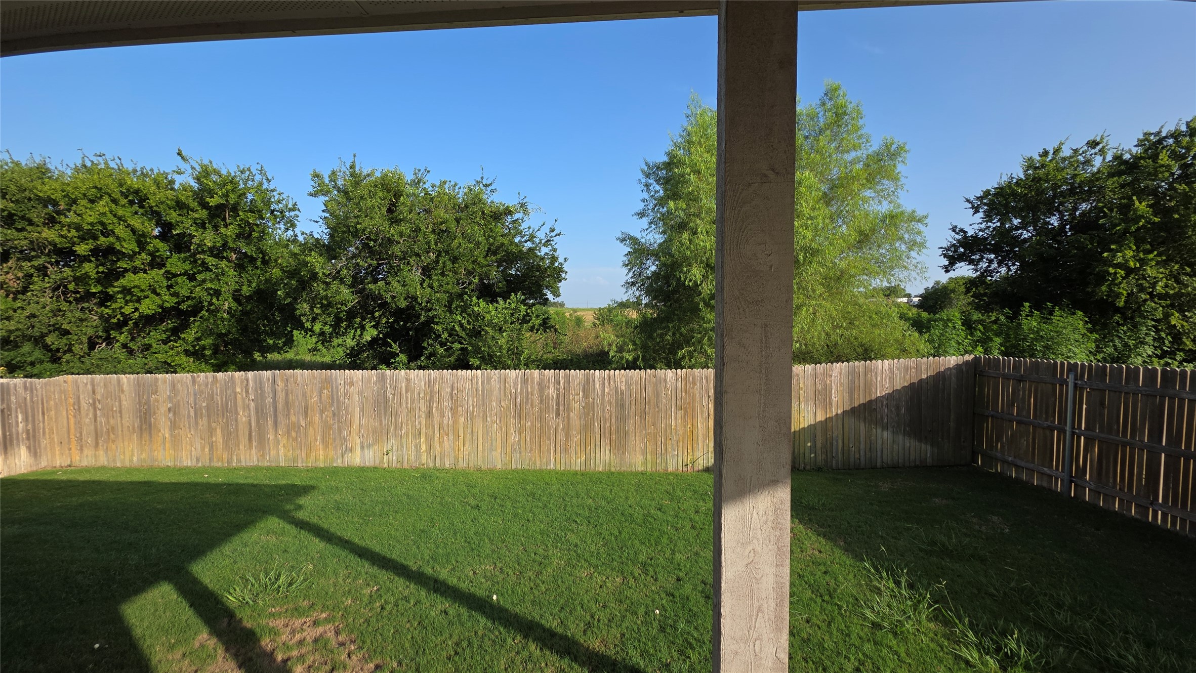 main property photo 13
