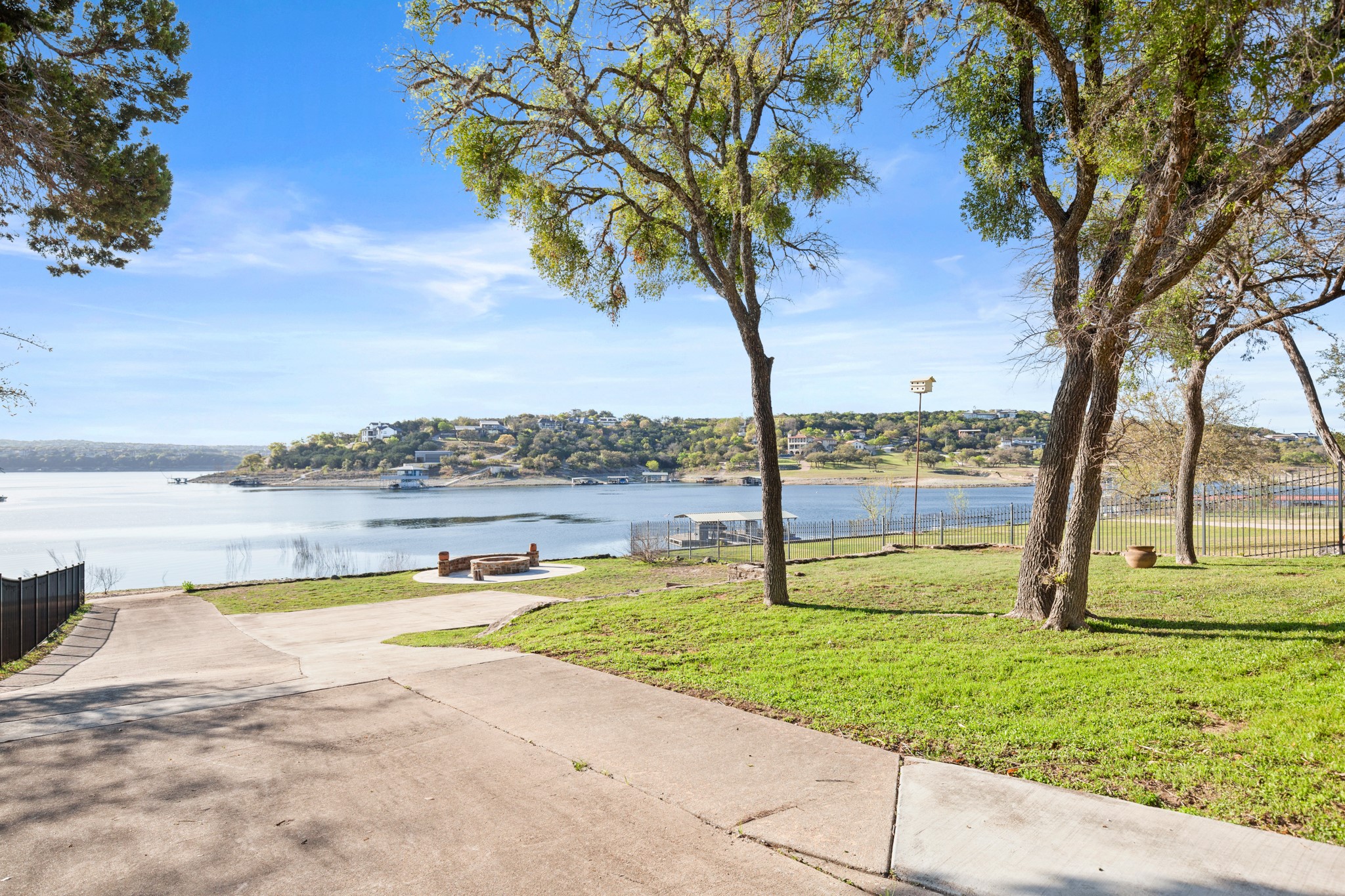 main property photo 29