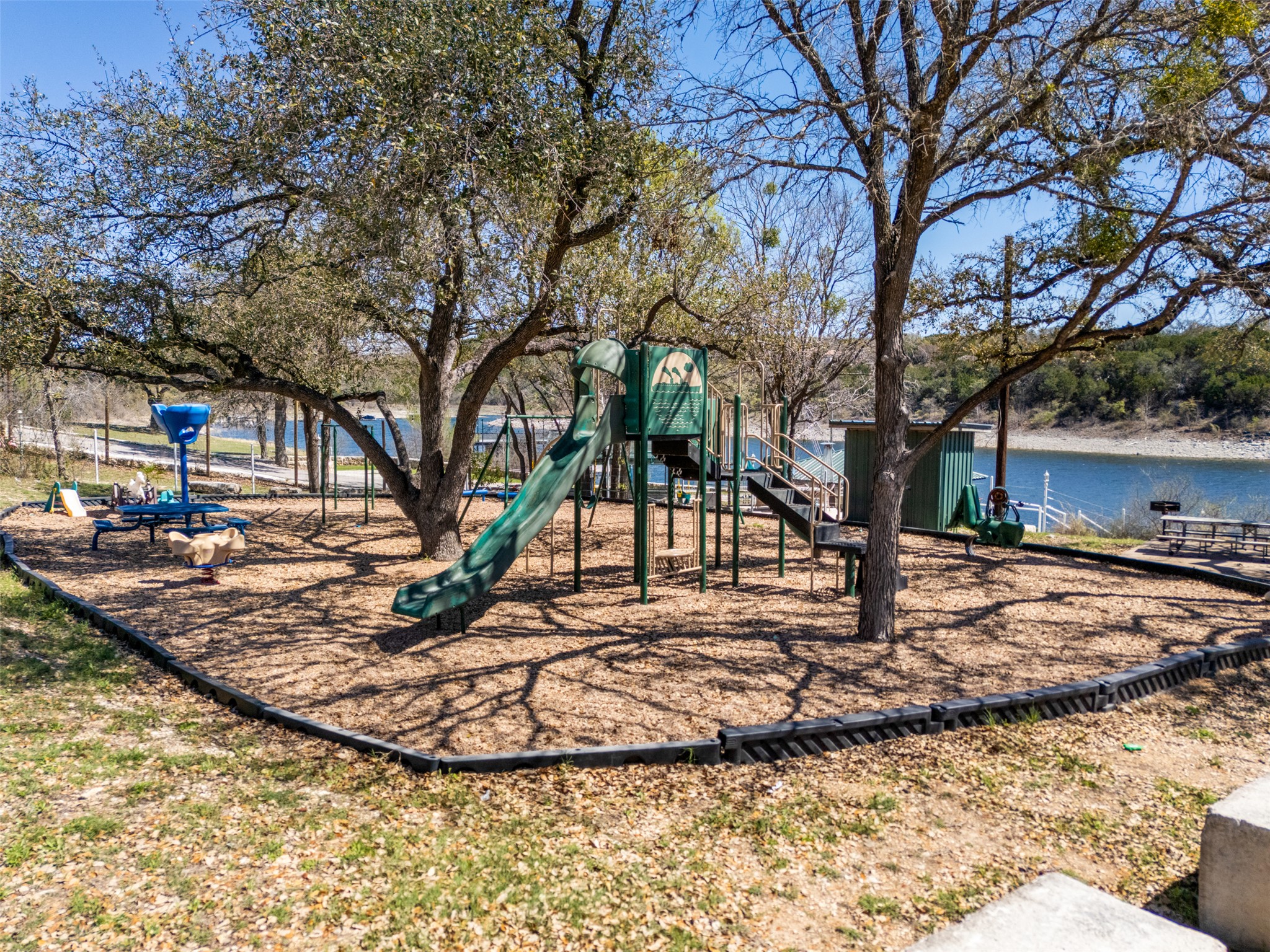 main property photo 35