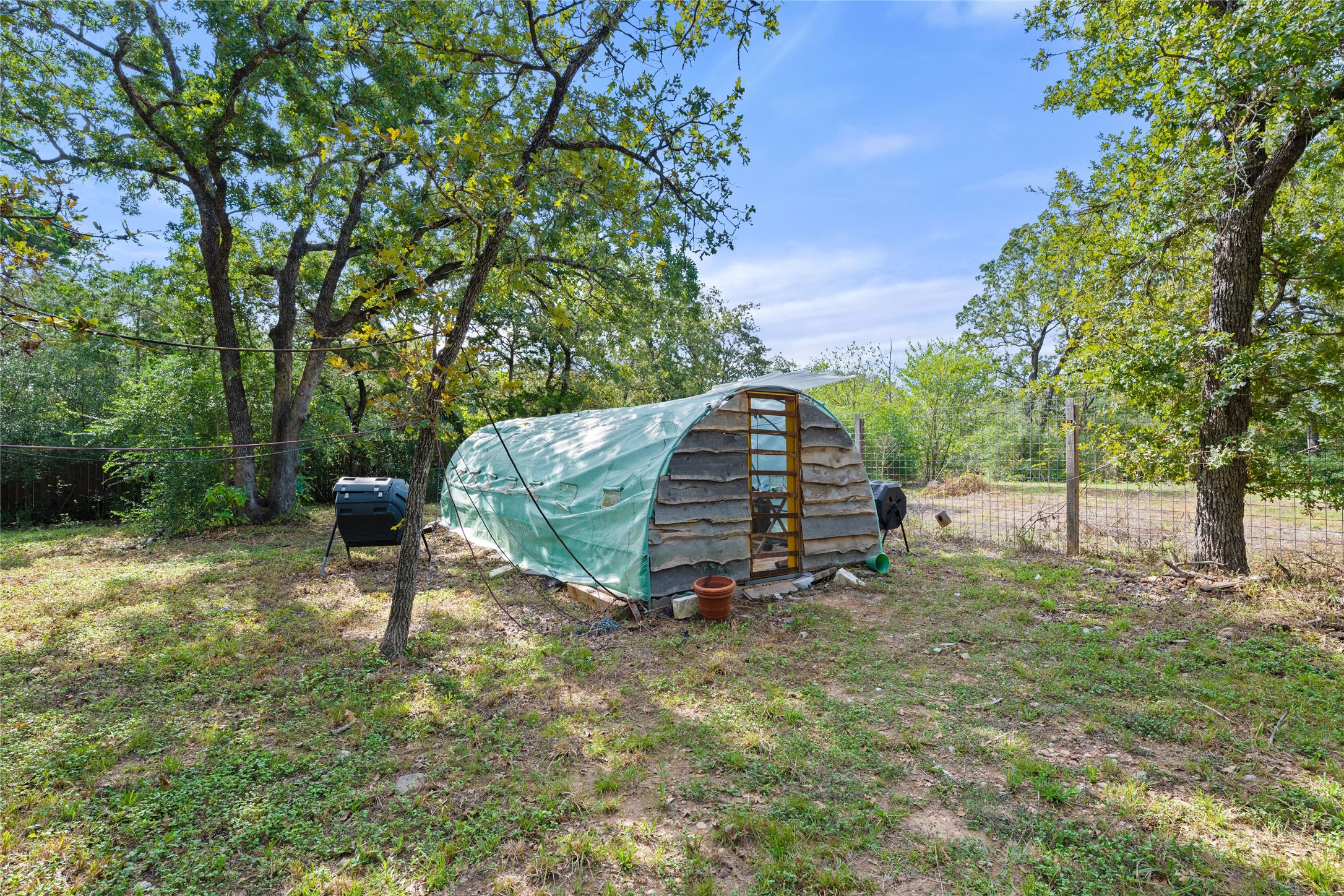 main property photo 19