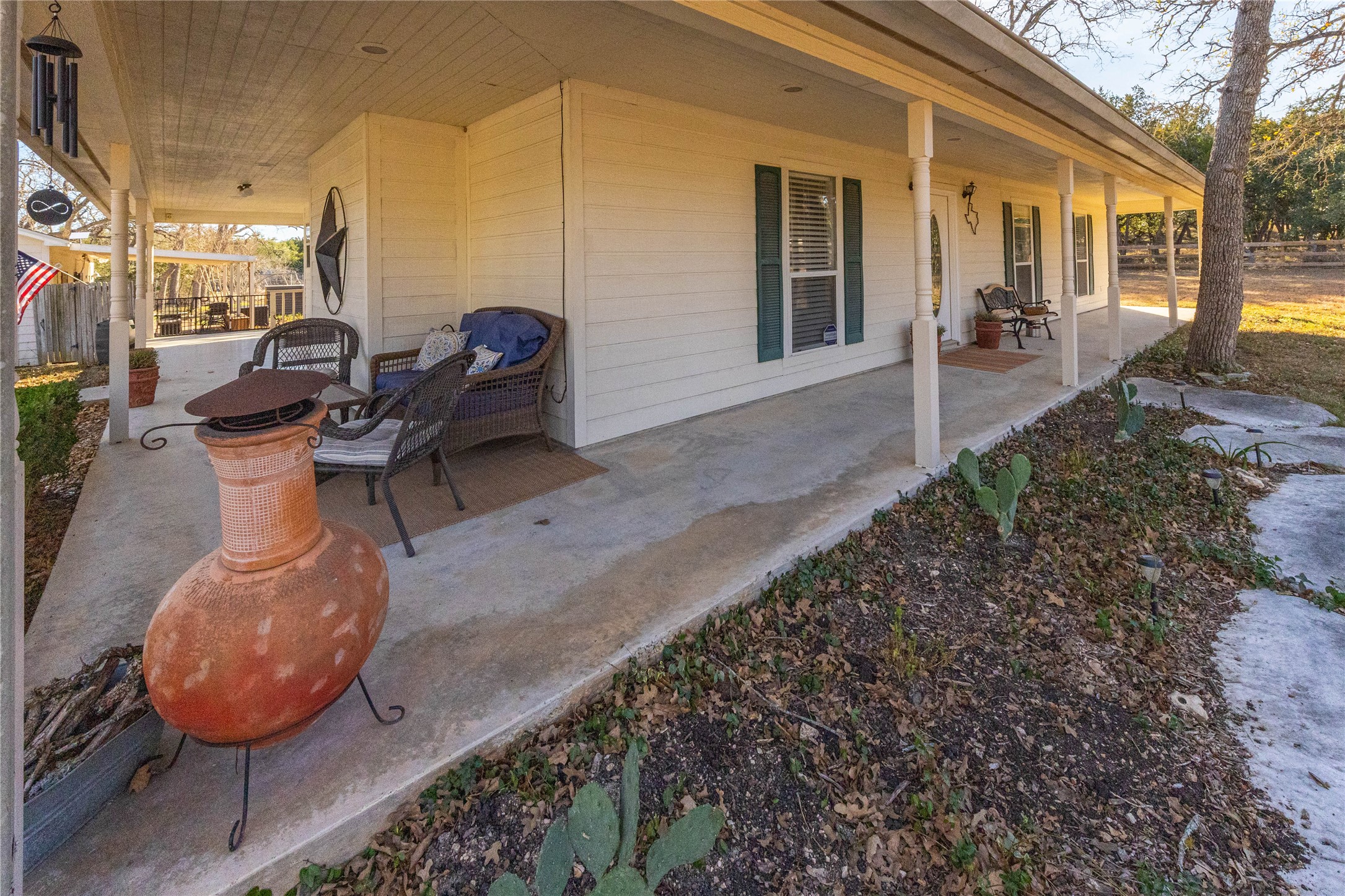 main property photo 7