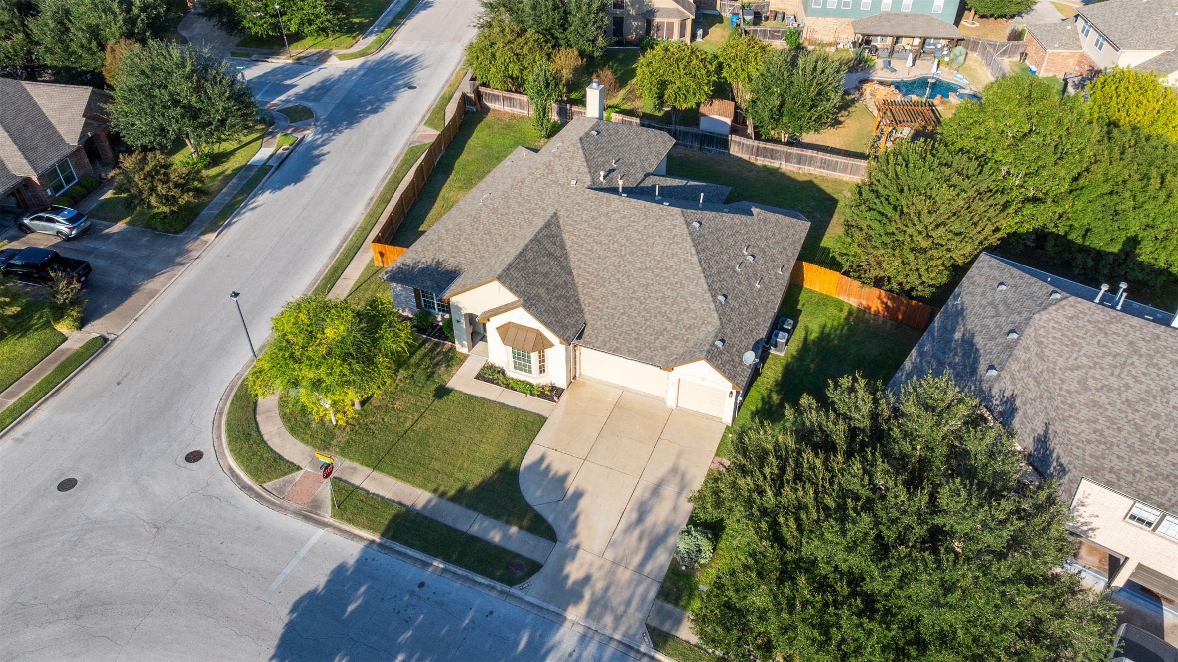 main property photo 35