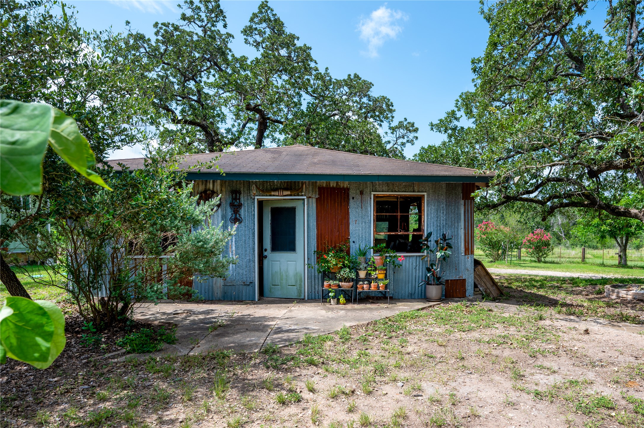 main property photo 21
