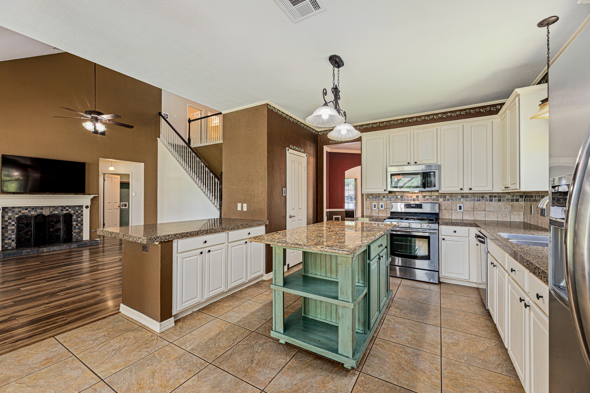 main property photo 15