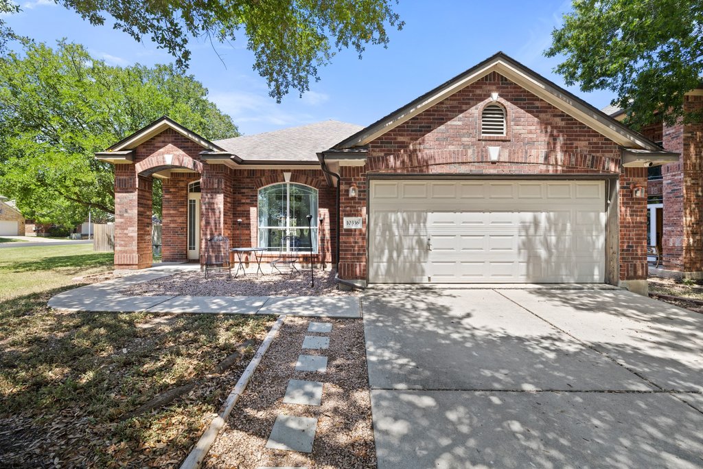 main property photo 0