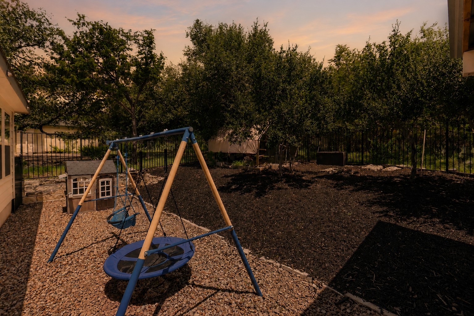 main property photo 33