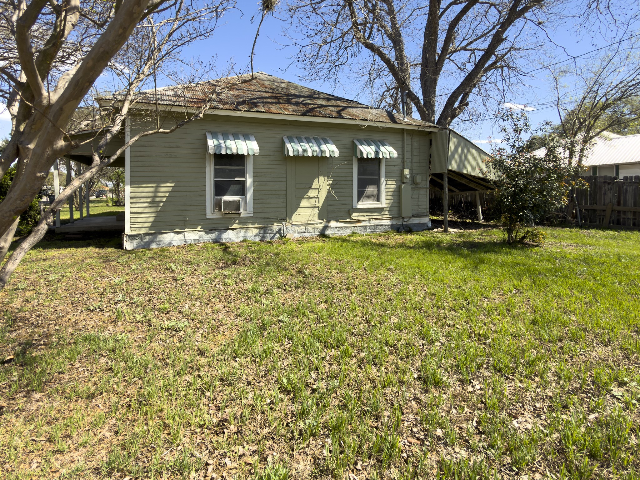 main property photo 4