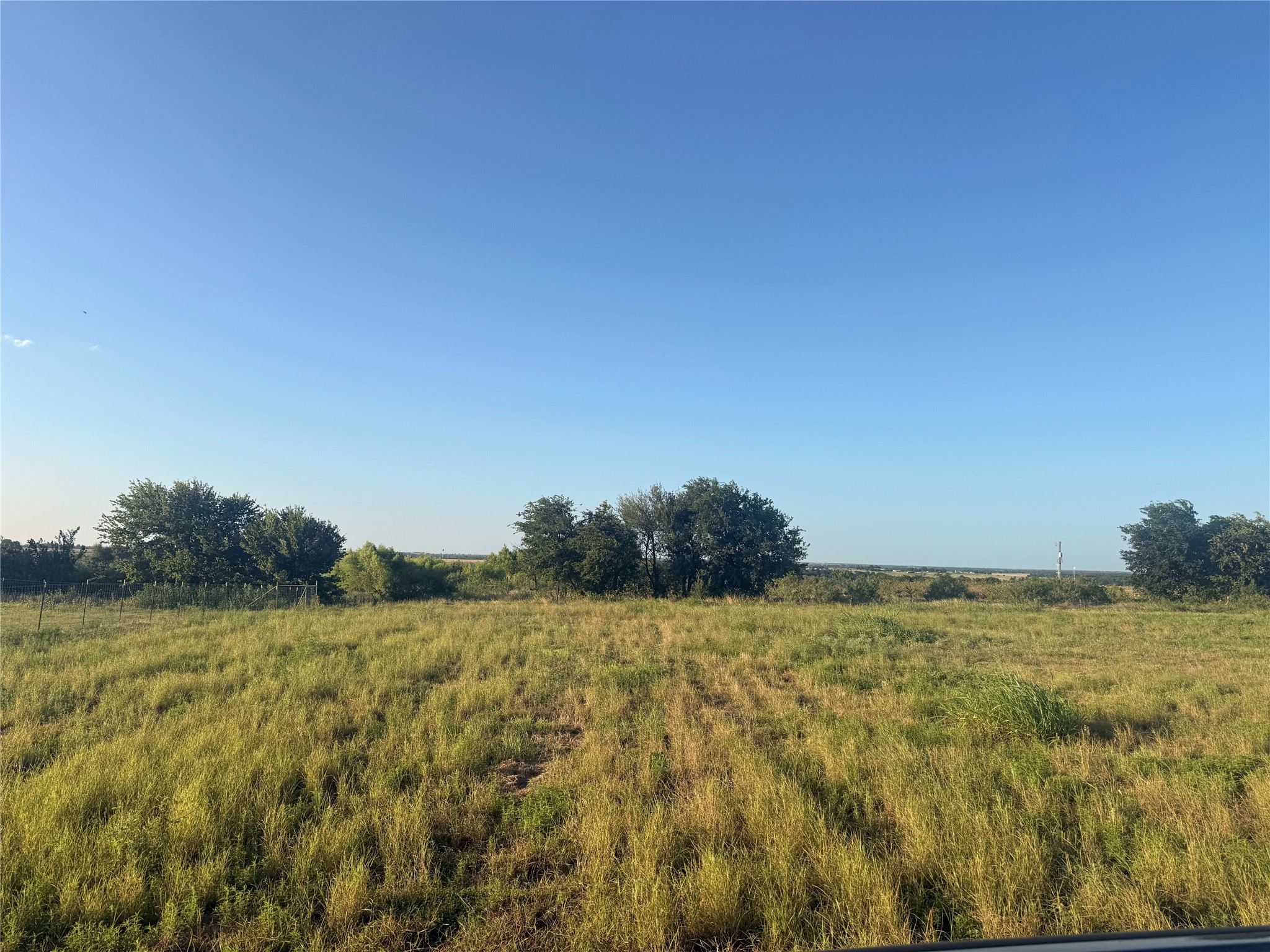 main property photo 6