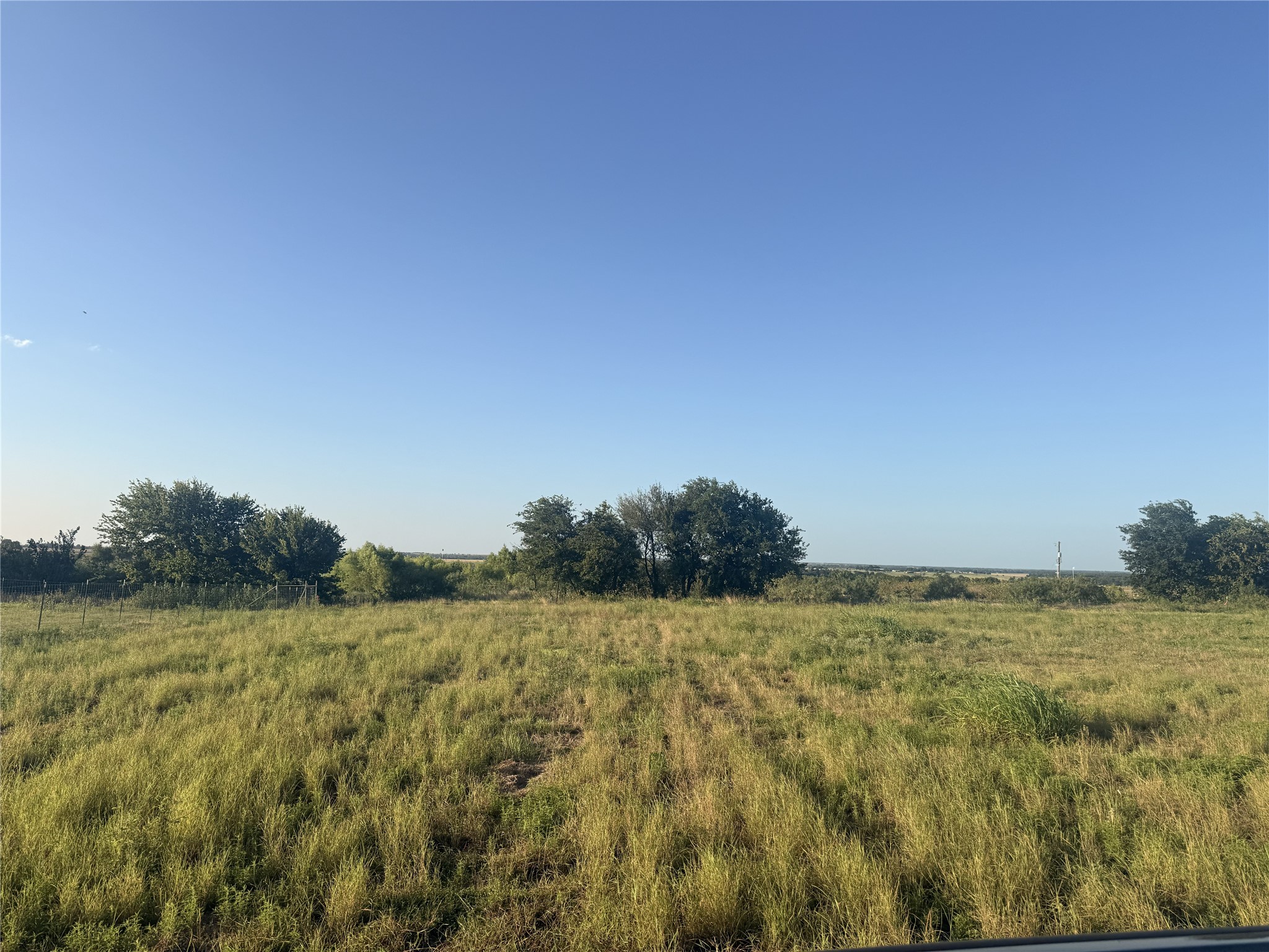 main property photo 7
