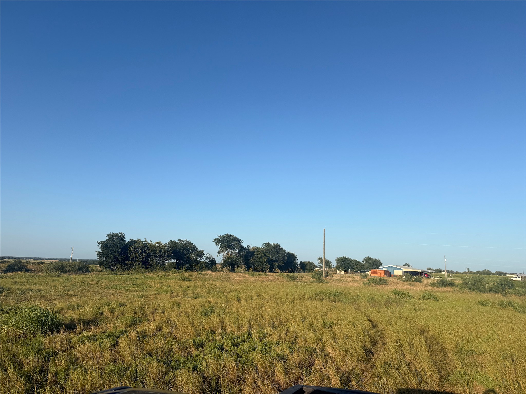 main property photo 8