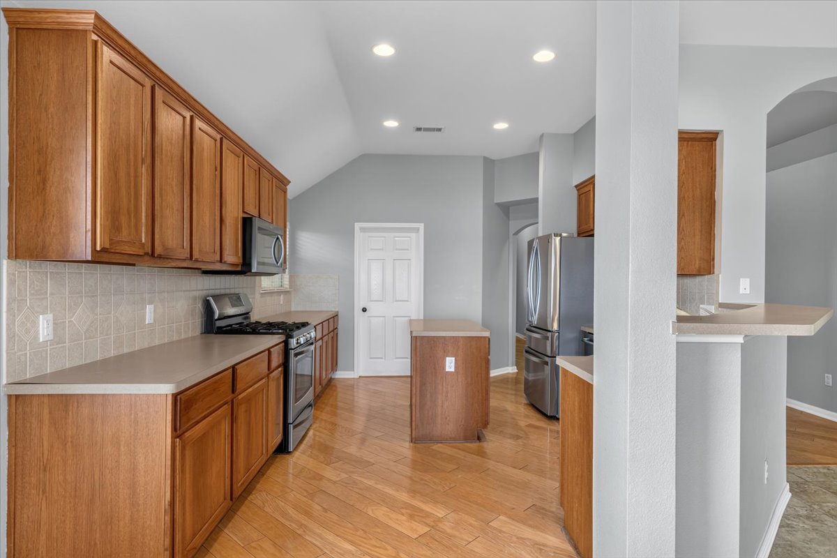 main property photo 4