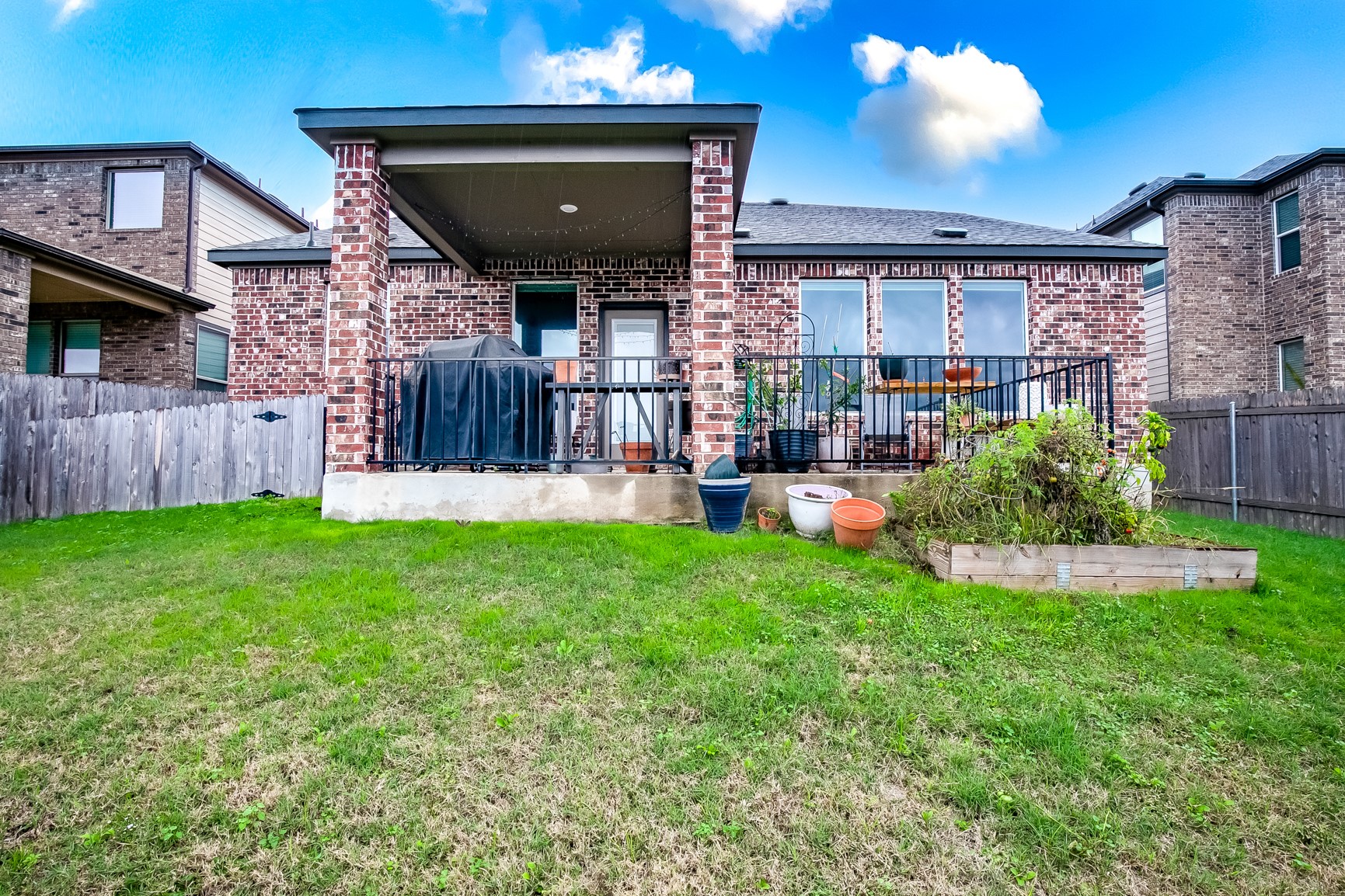 main property photo 31