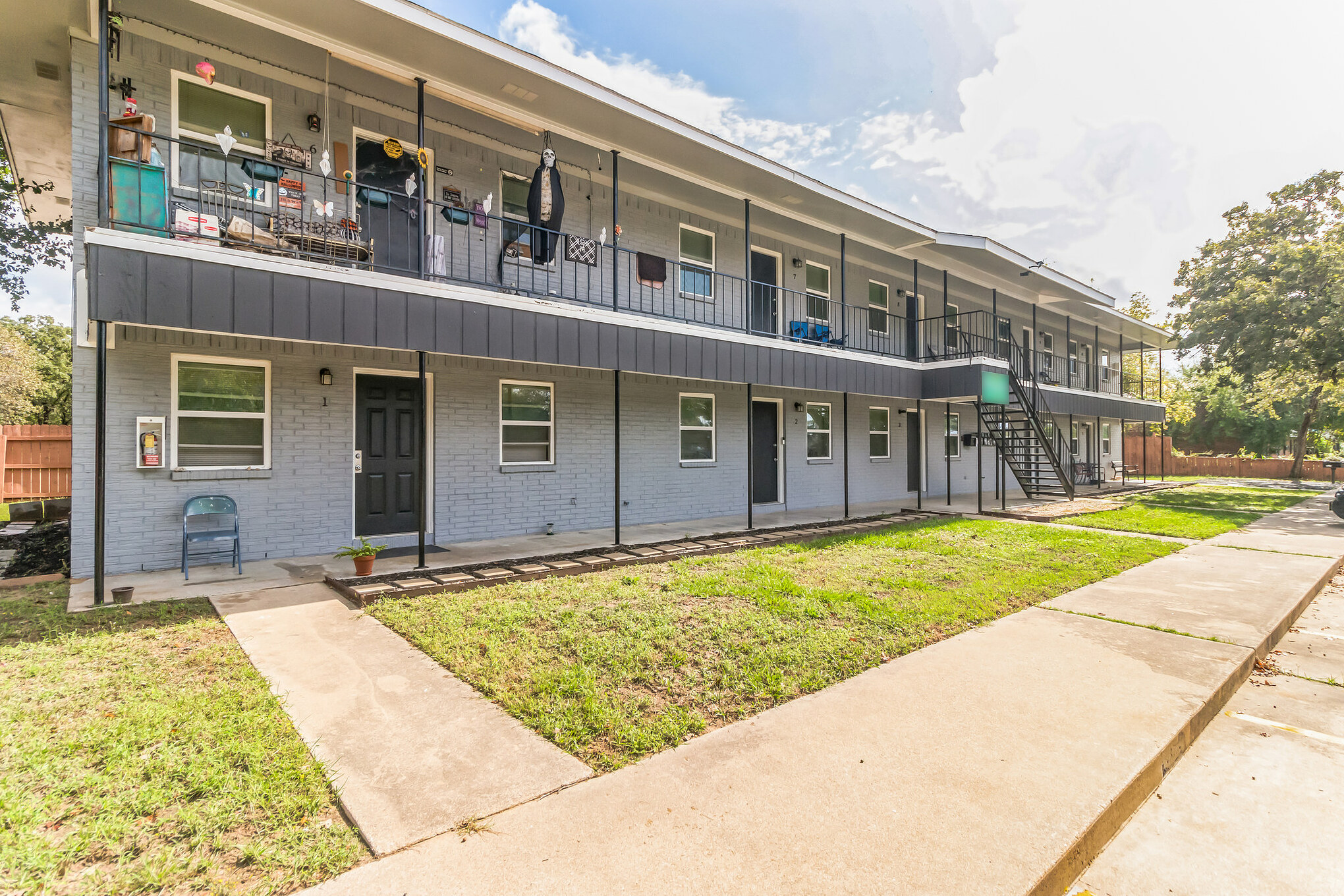 main property photo 22
