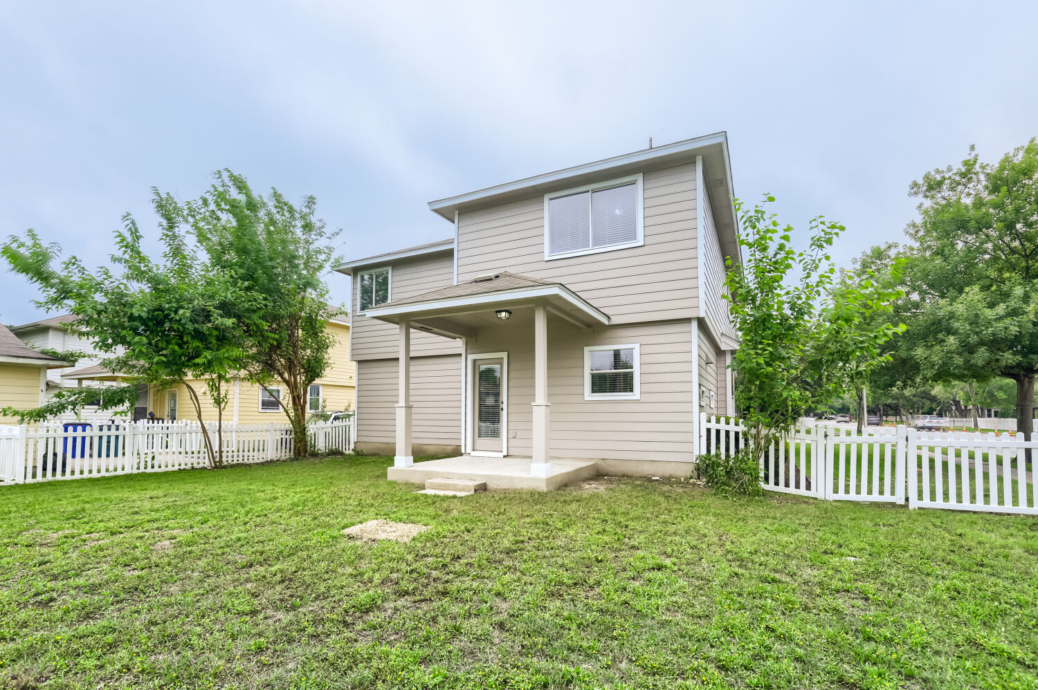 main property photo 31