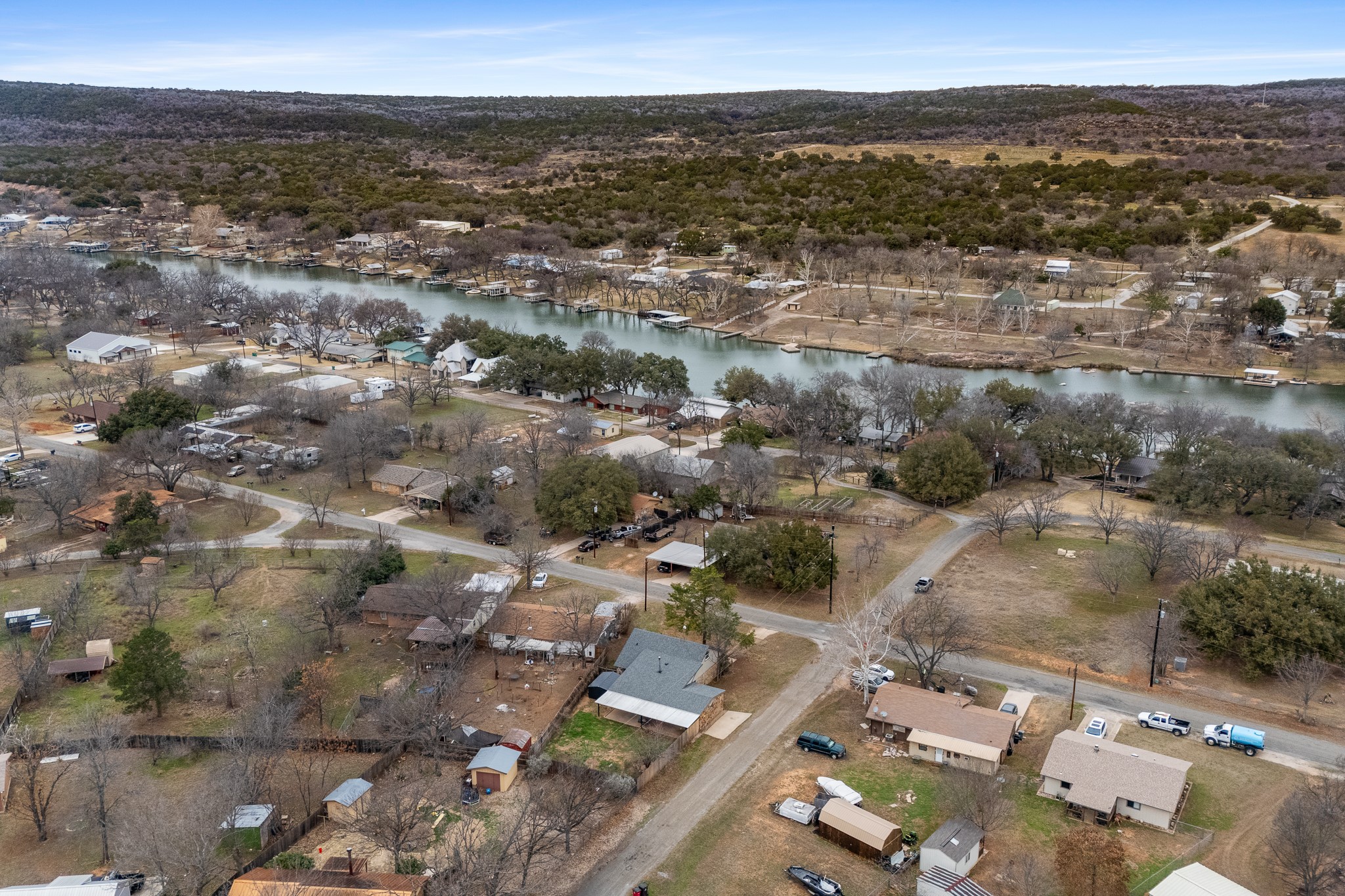 main property photo 35