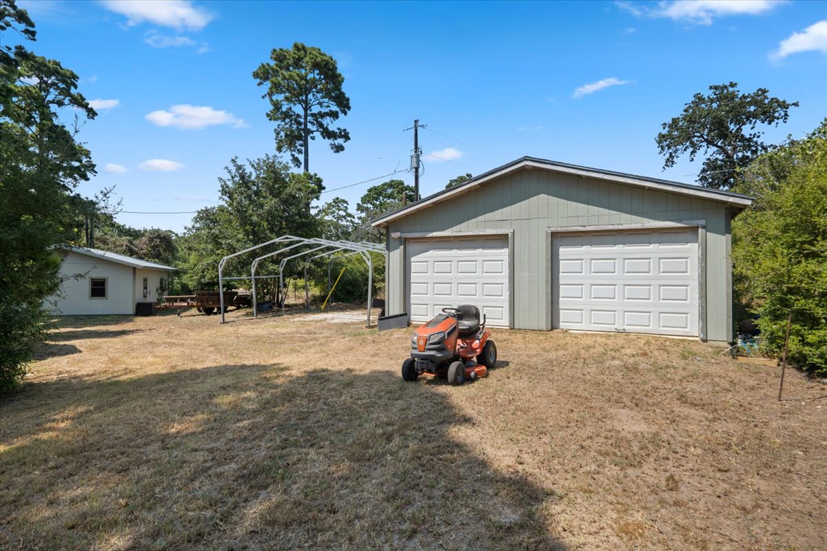 main property photo 37