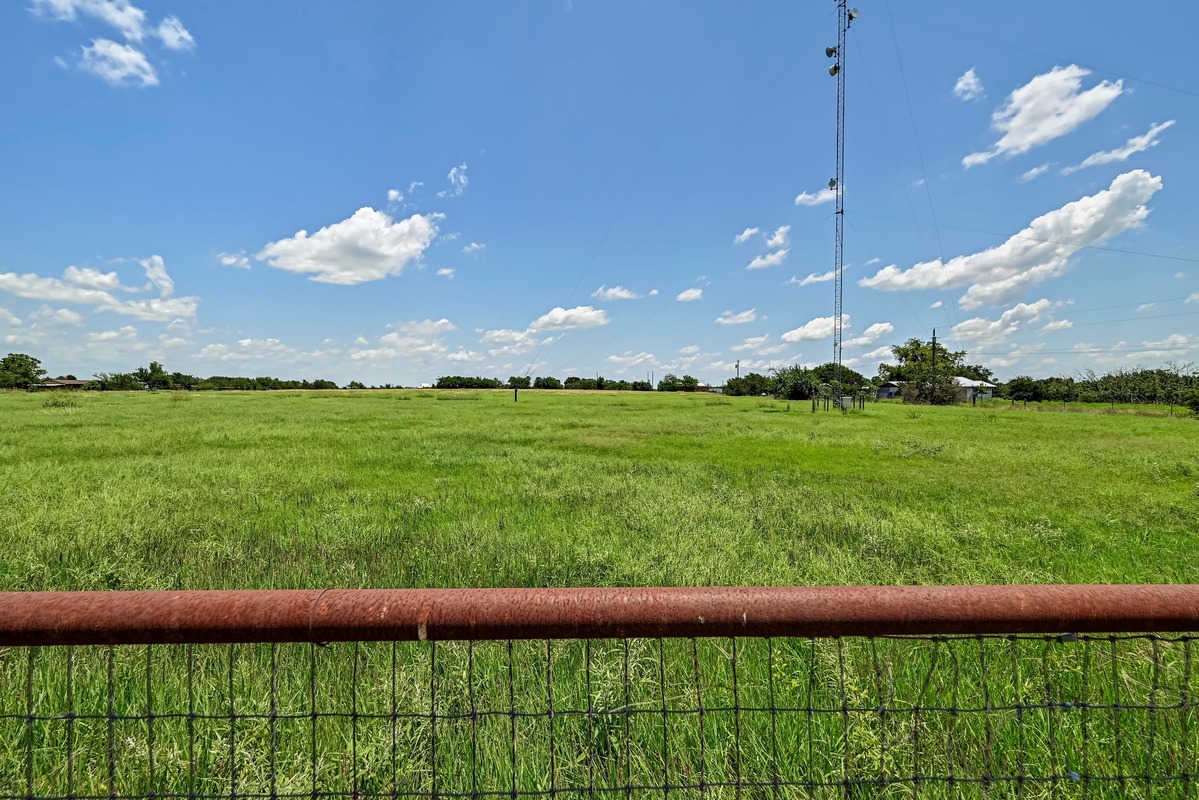 main property photo 26