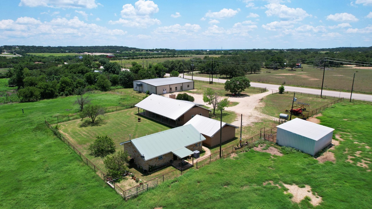 main property photo 37