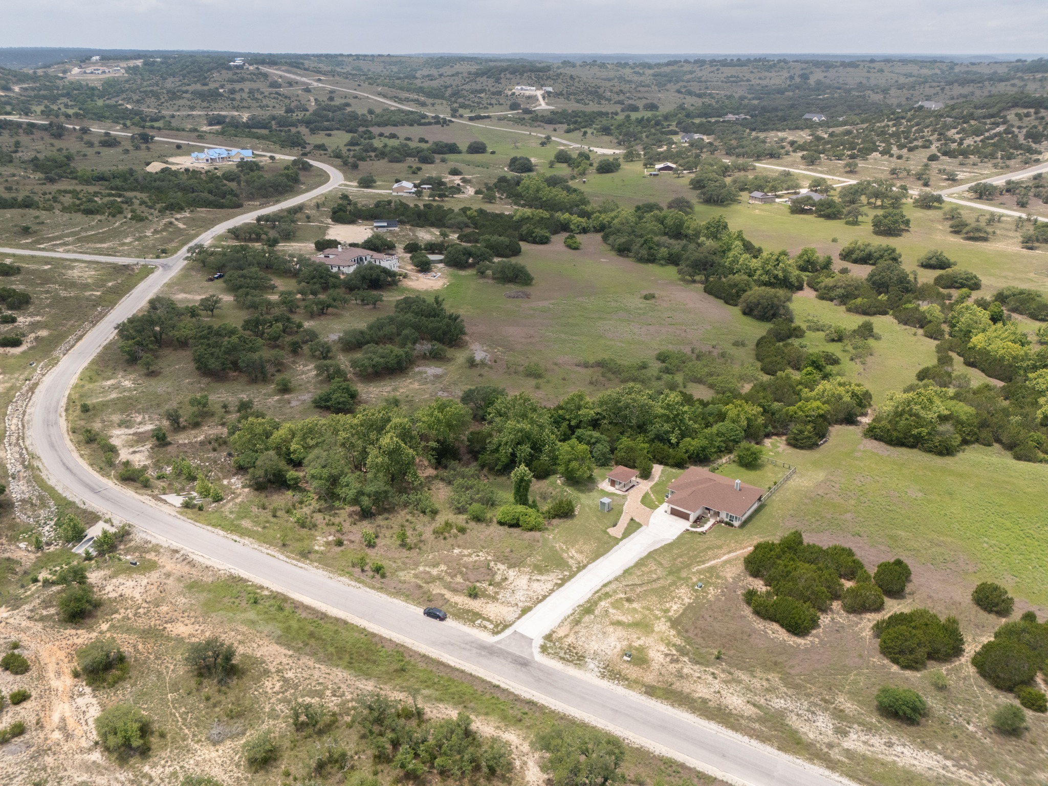 main property photo 28