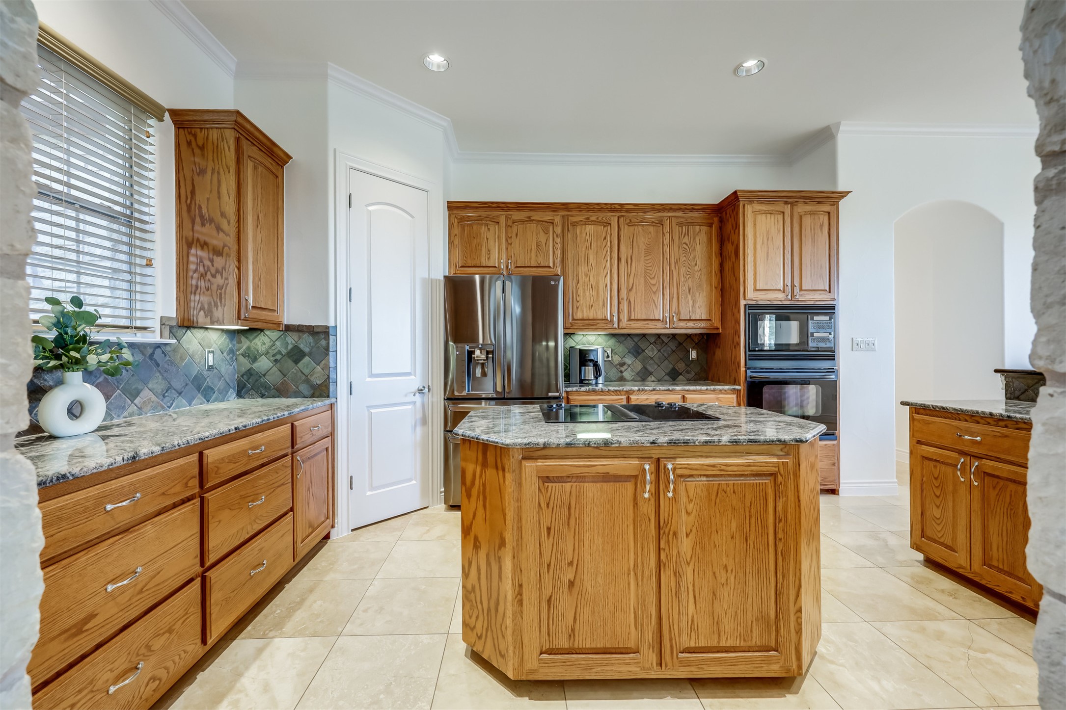 main property photo 12