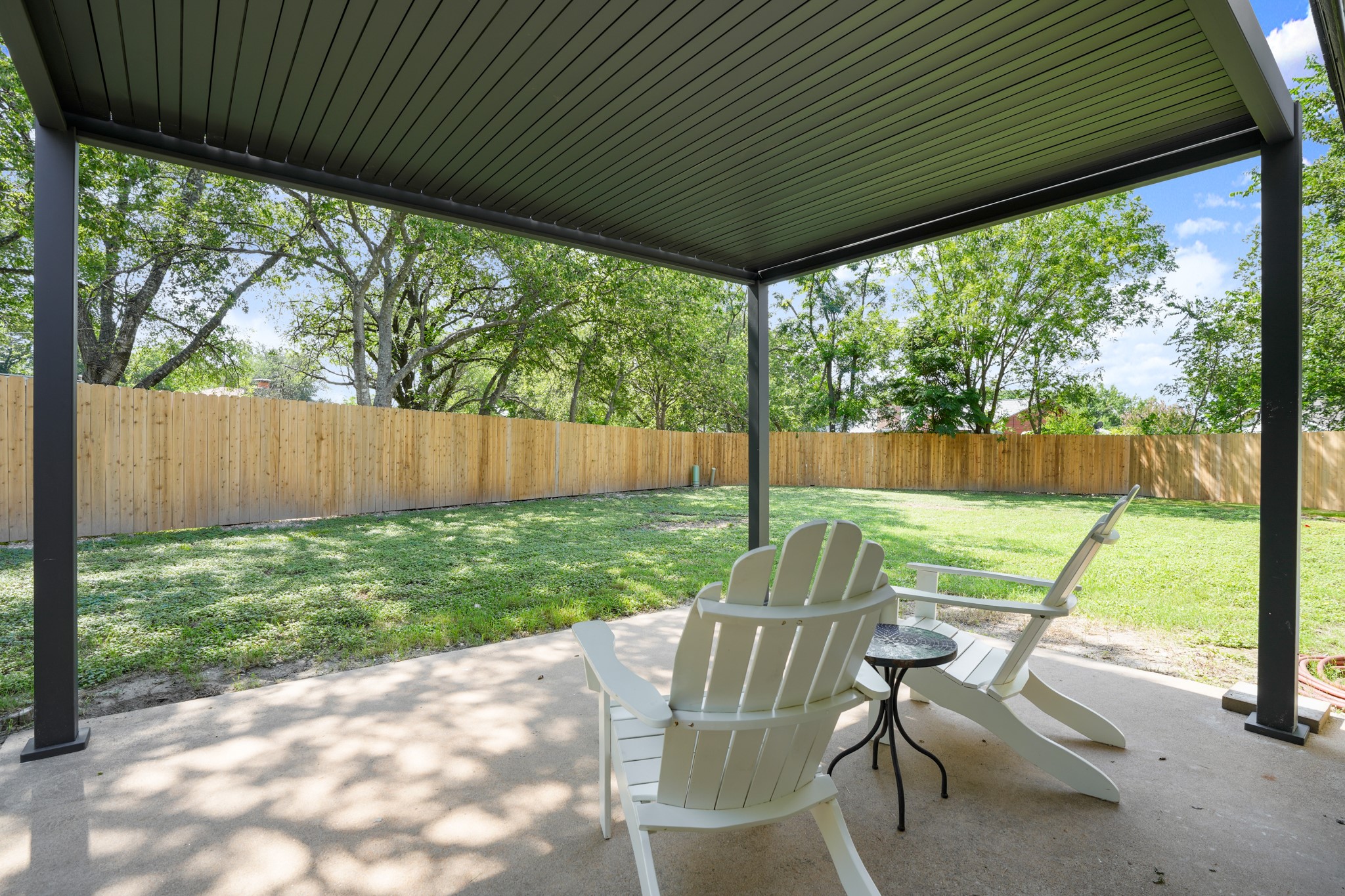 main property photo 25
